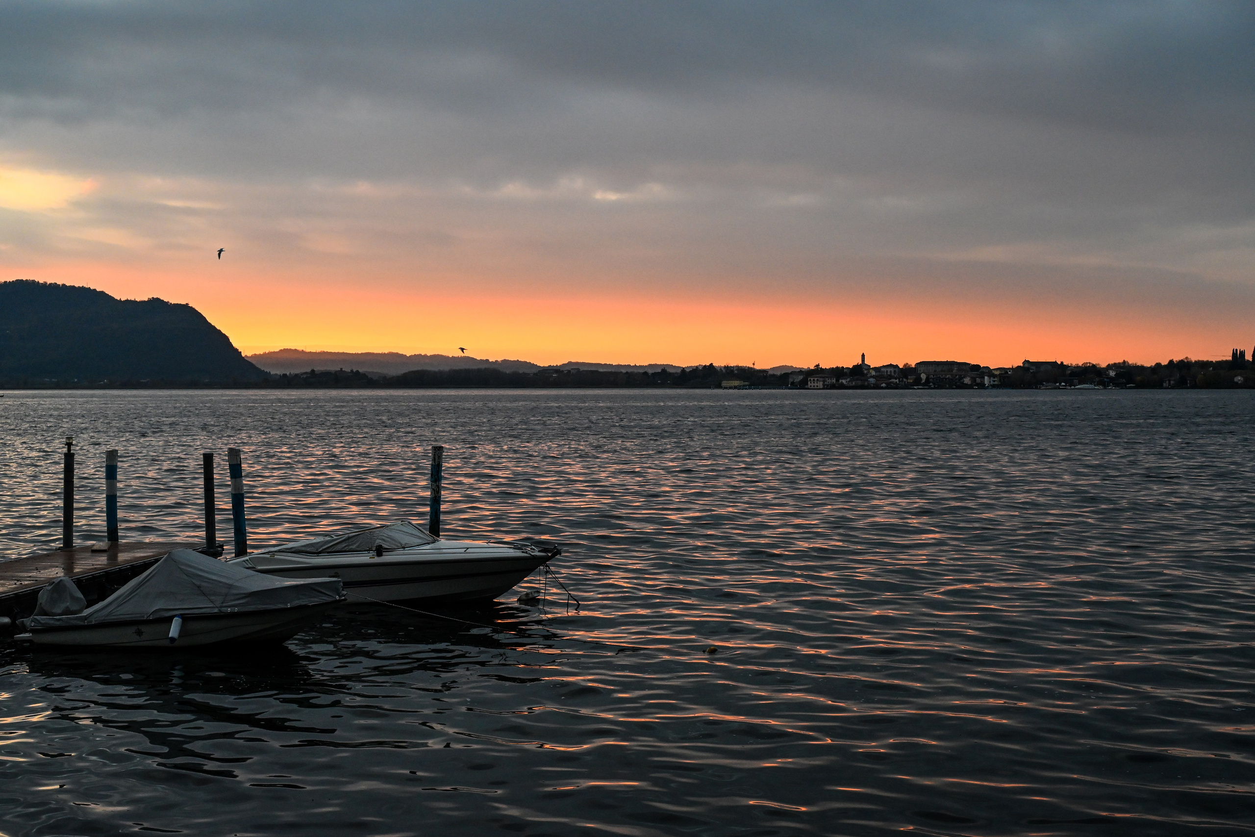 Lago d'iseo and hotel. Фотограф Минск