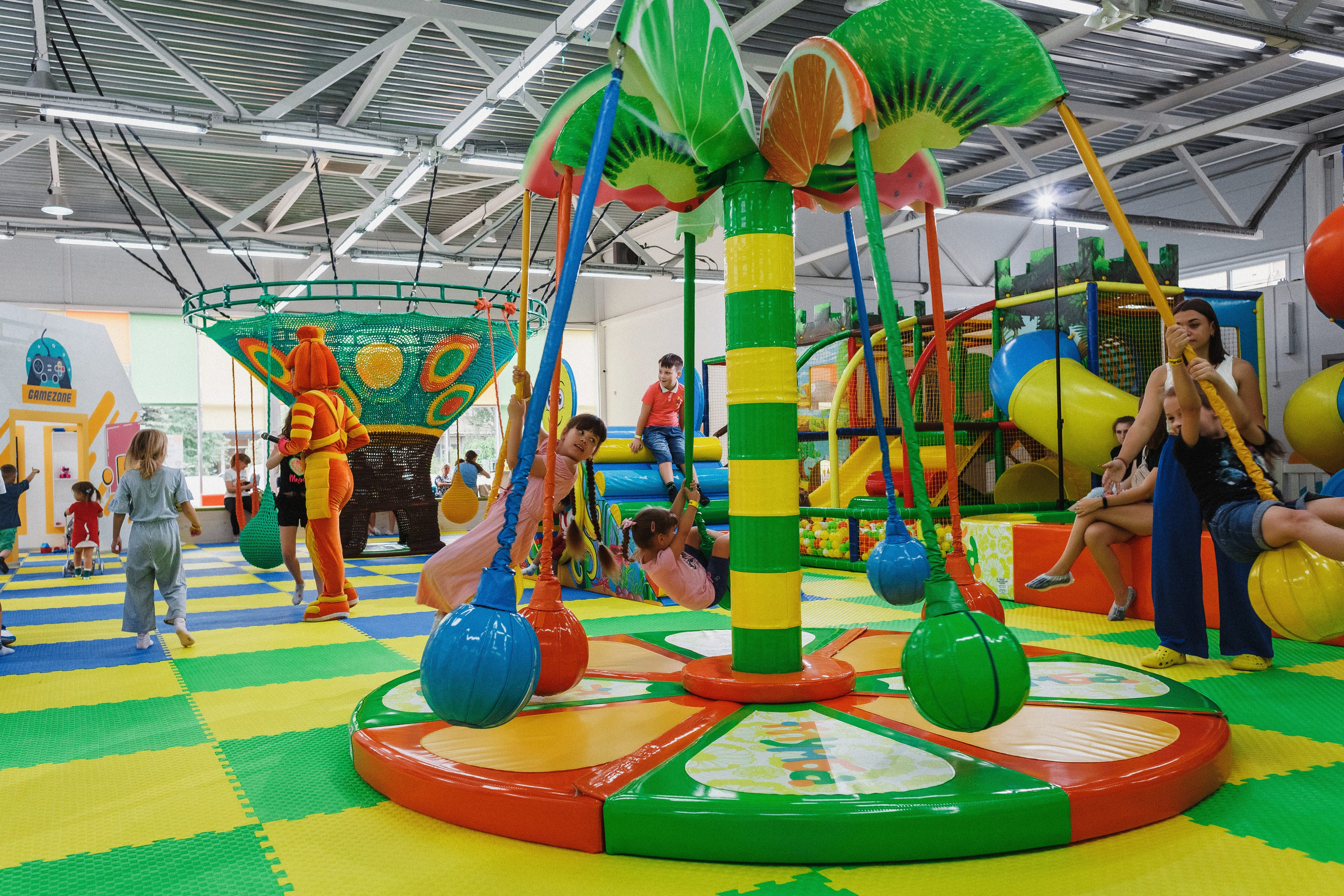 Волшебные моменты: детский праздник в игровой Клумба, Таганрог. Свадебный и семейный фотограф в Таганроге Бакарюк Антон