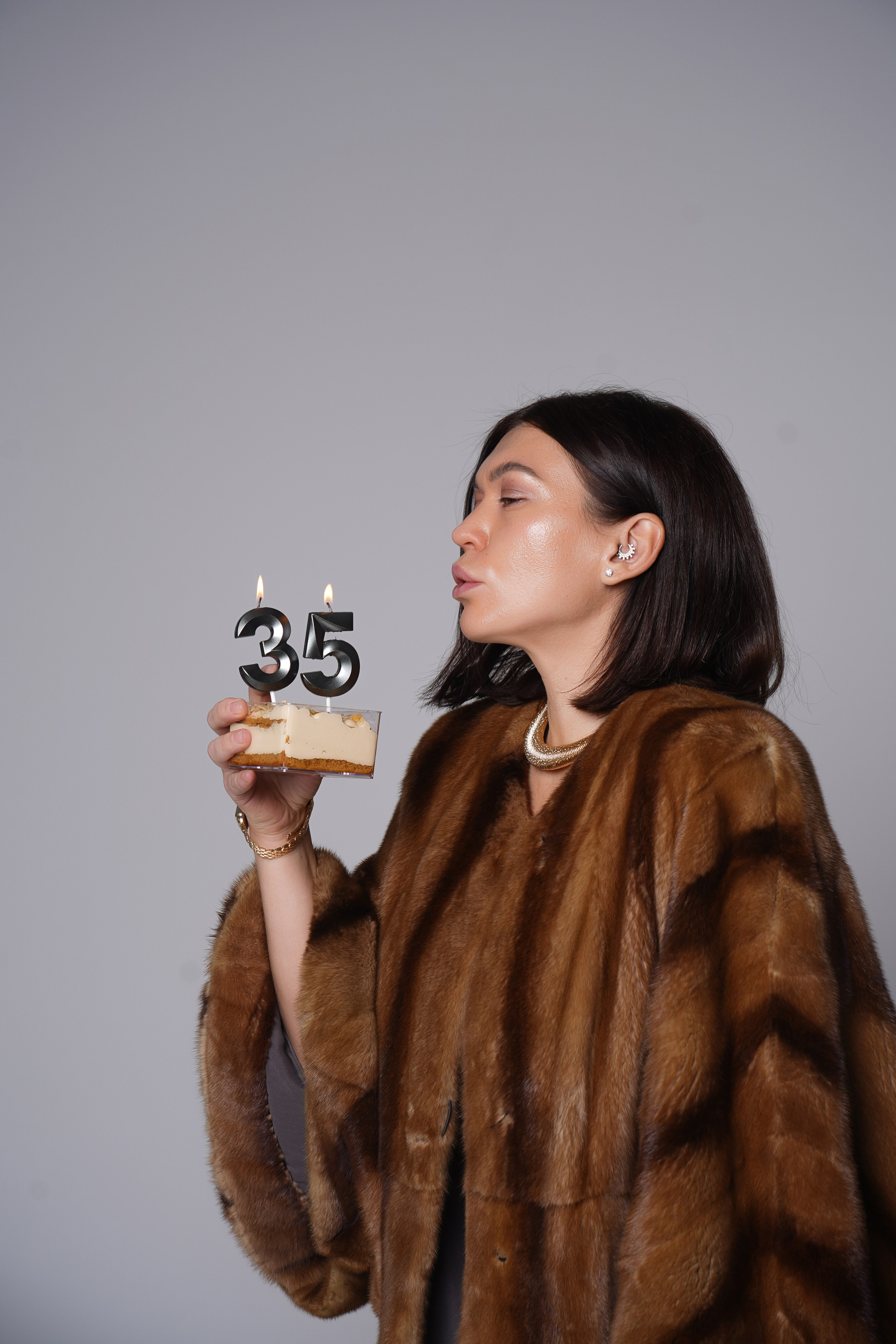 Фото на циклораме. Фотостудия СМЕНА. Анна, фотограф Москва, Зеленоград