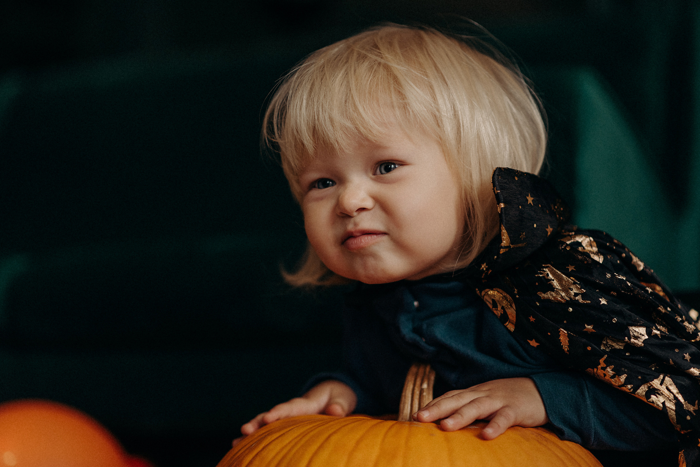 Детская фотосессия на хэллоуин