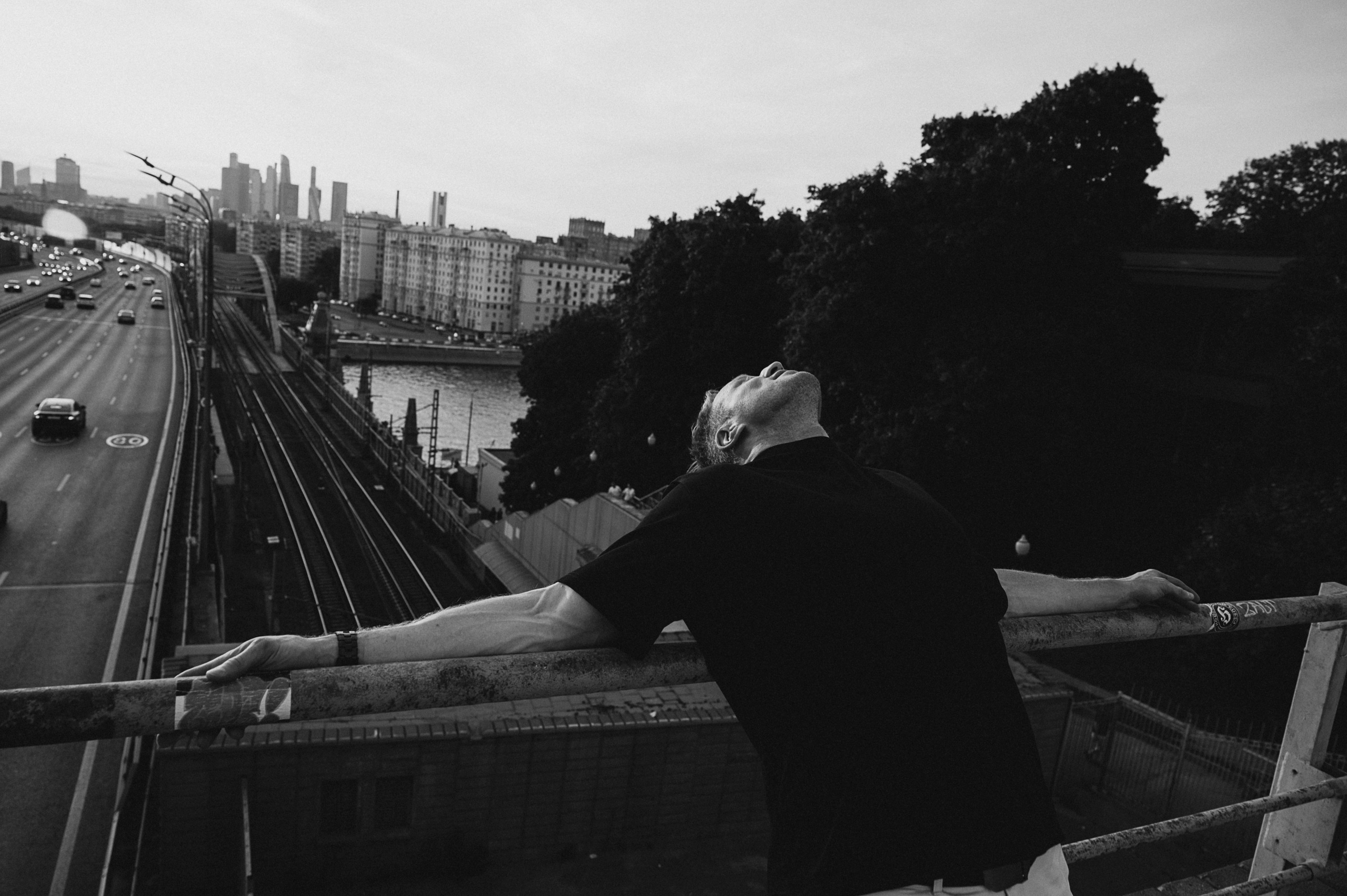 Новоандреевский мост лав стори. Фотограф Алёна Мил