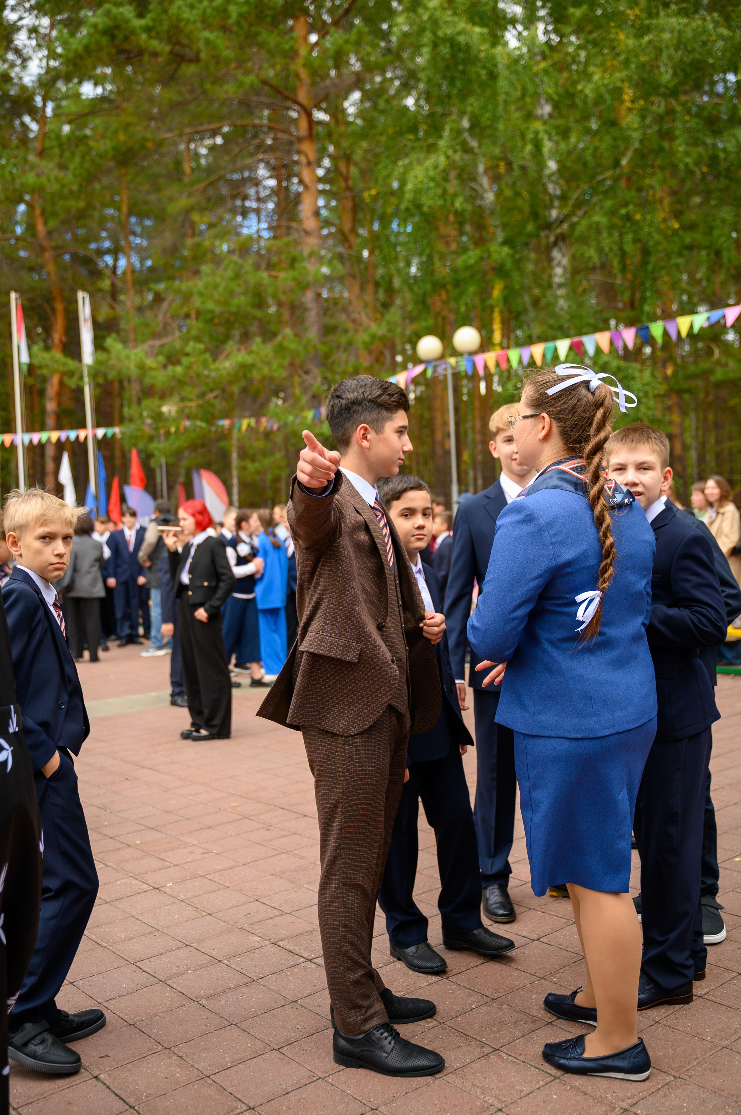 1 сентября линейка ФМШ. Фотограф новорожденных, семейный детский в Тюмени Татьяна Морозова