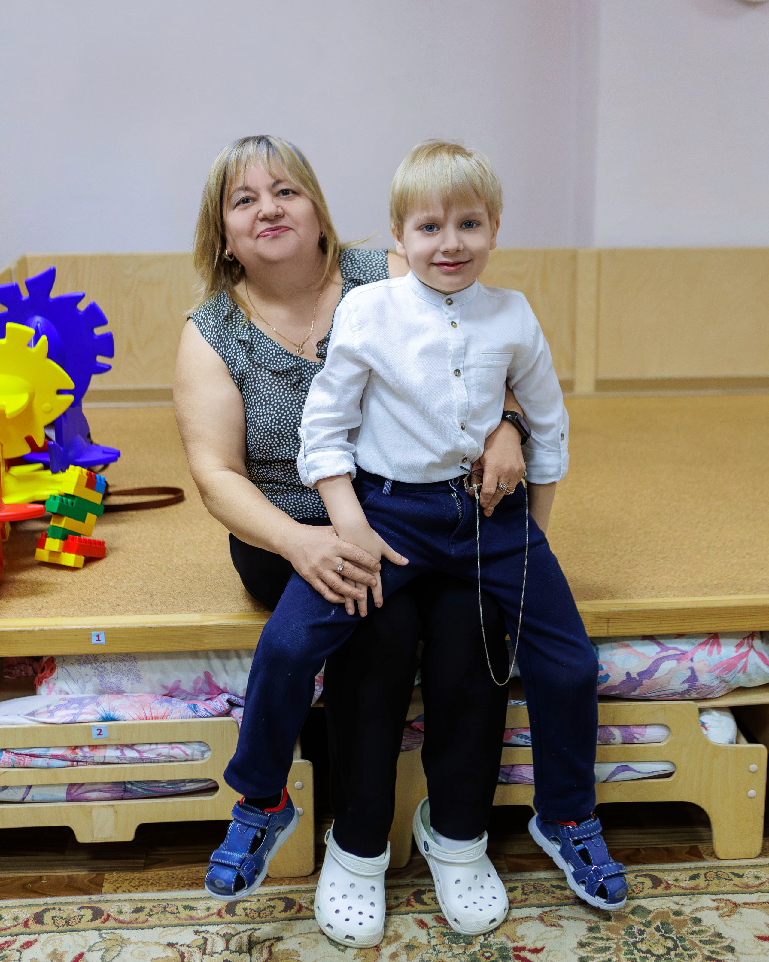 МК к 8 марта. Выпускные альбомы и школьный фотограф в Подольске, Троицке, Щербинке, Москве и Московской области