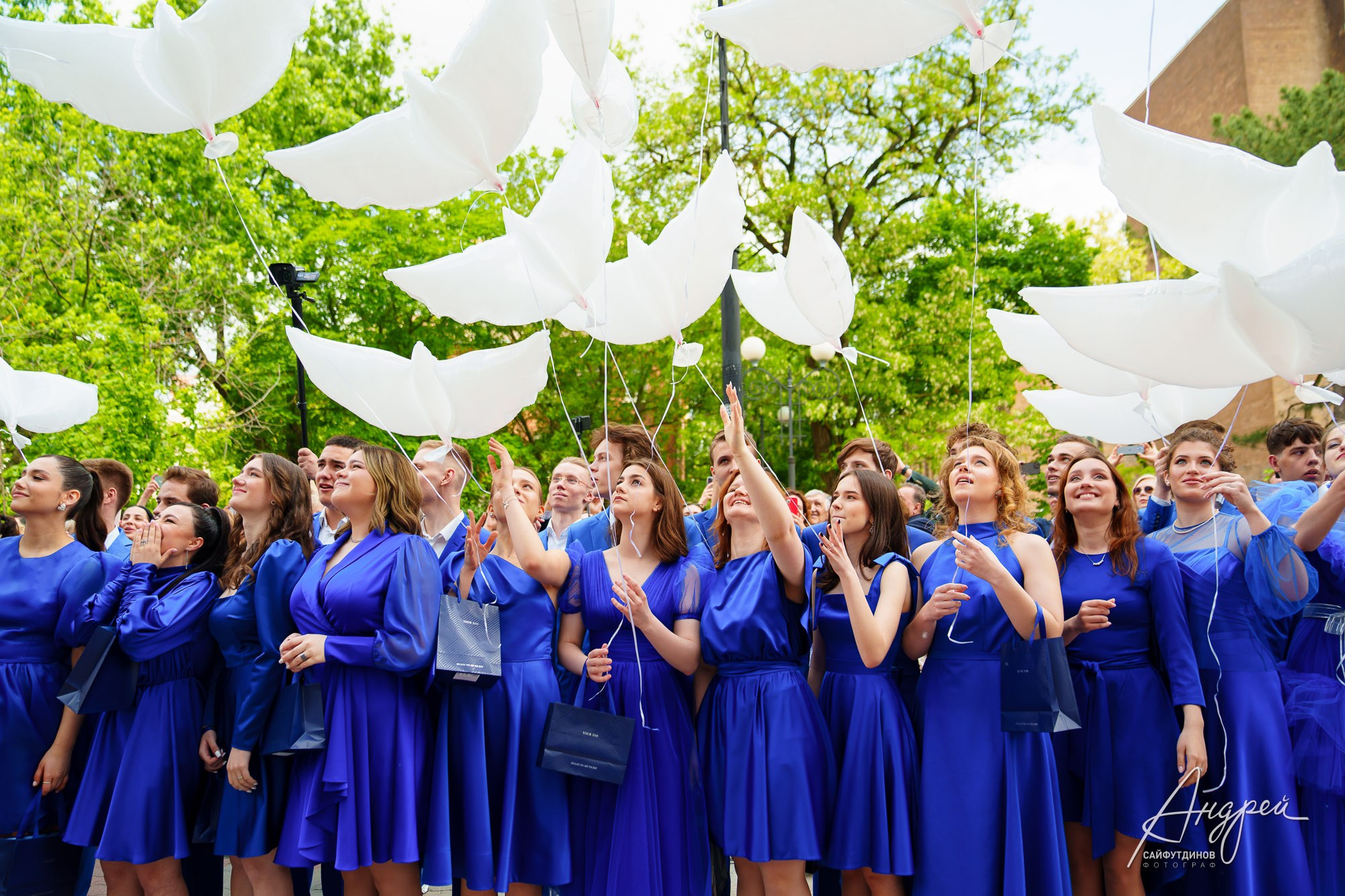 Последний звонок КЭО. Свадебный и семейный фотограф в Ростове-на-Дону. Андрей Сайфутдинов