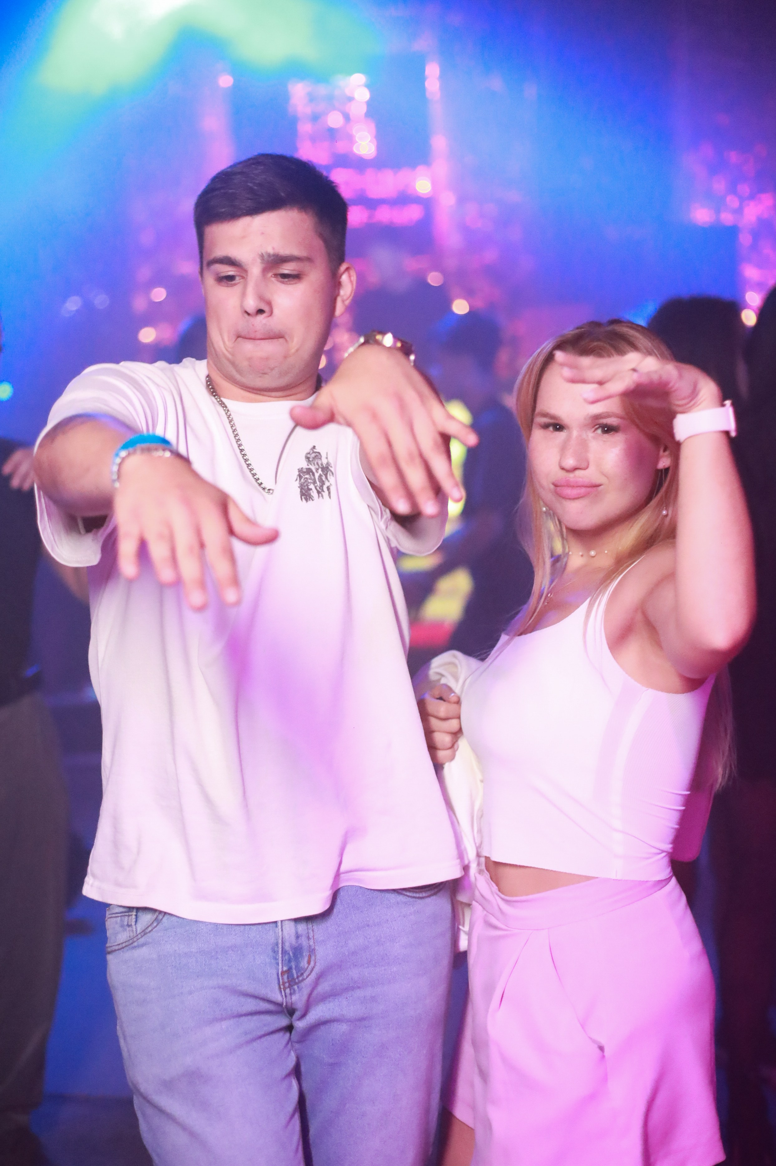 Клуб Резиденция лучшее. Контакты