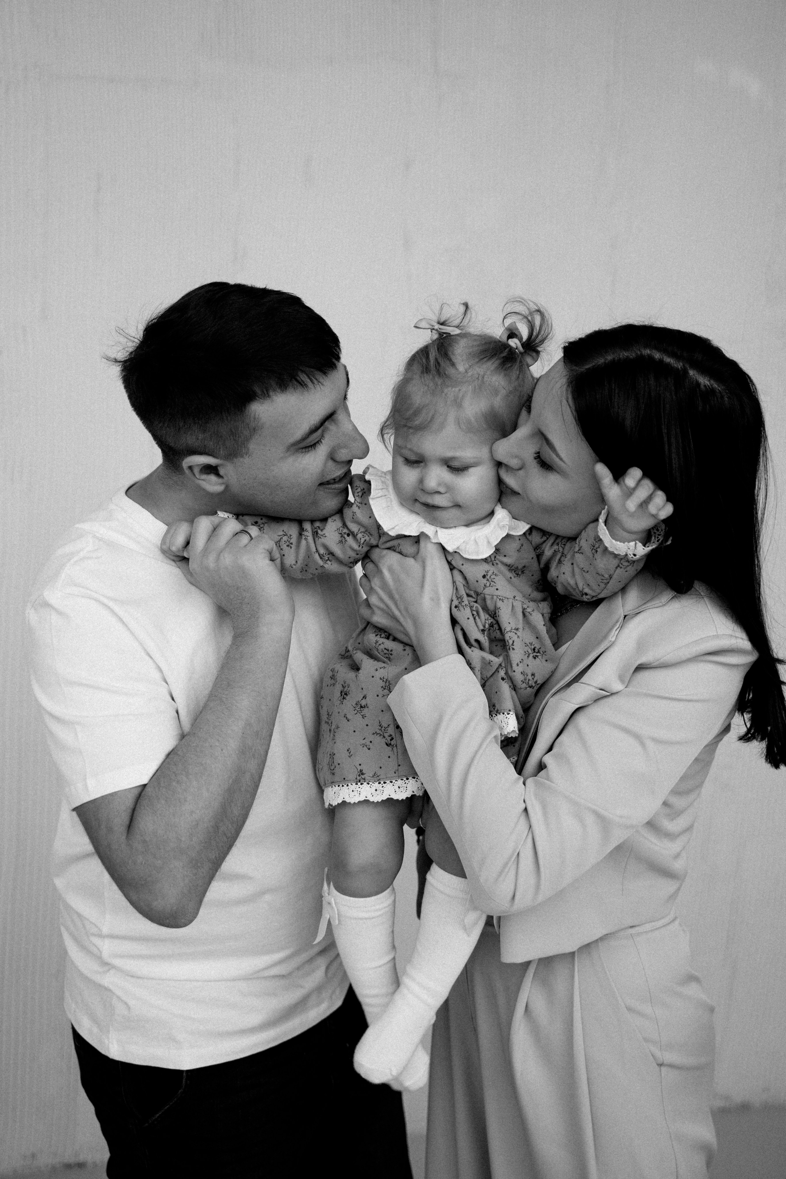 Наталия, Артем и Ева. Свадебный и семейный фотограф в Пскове и Острове Света Суворова