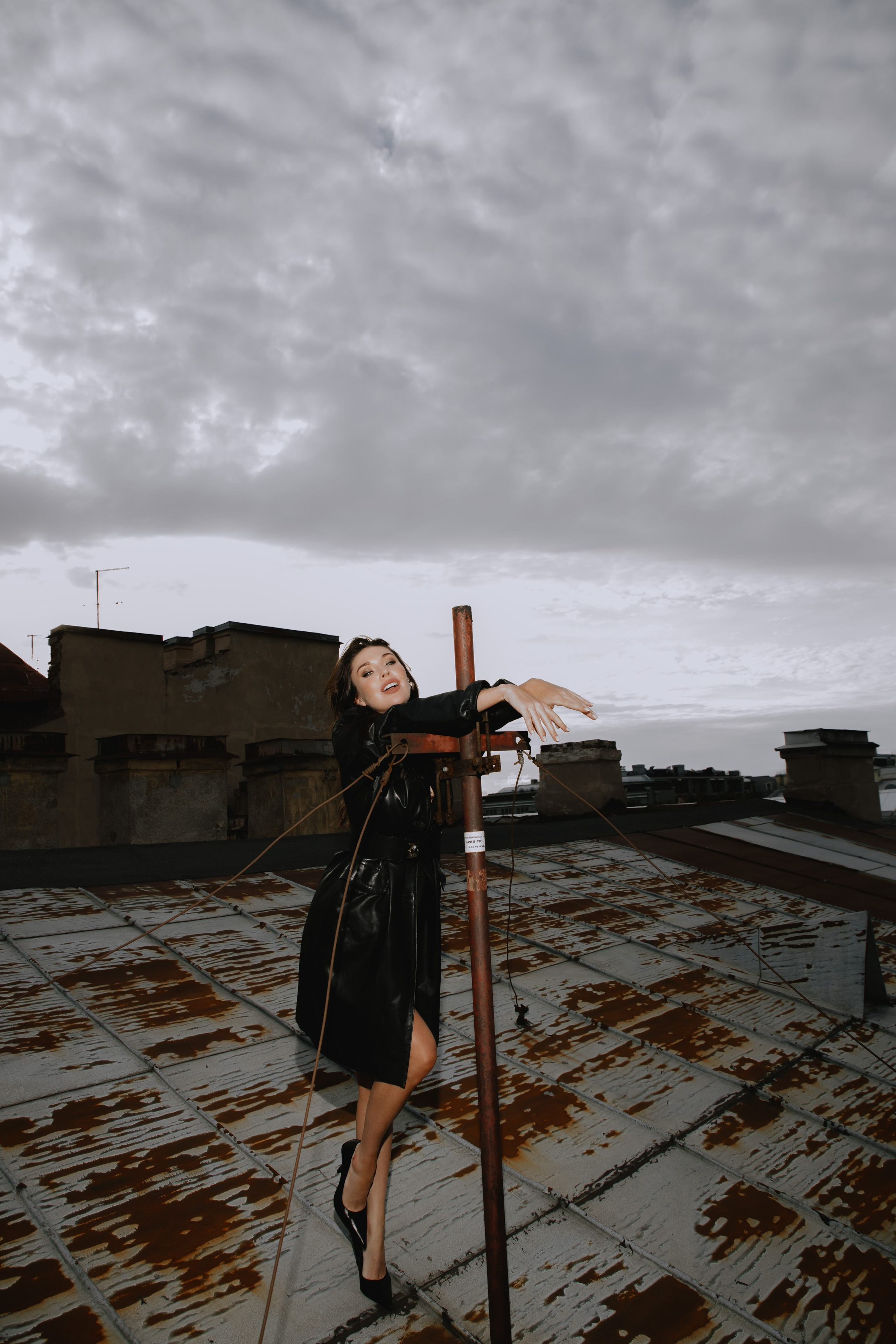 Вероника (съемка на крыше). Фотограф в Москве и Санкт-Петербурге Дарина
