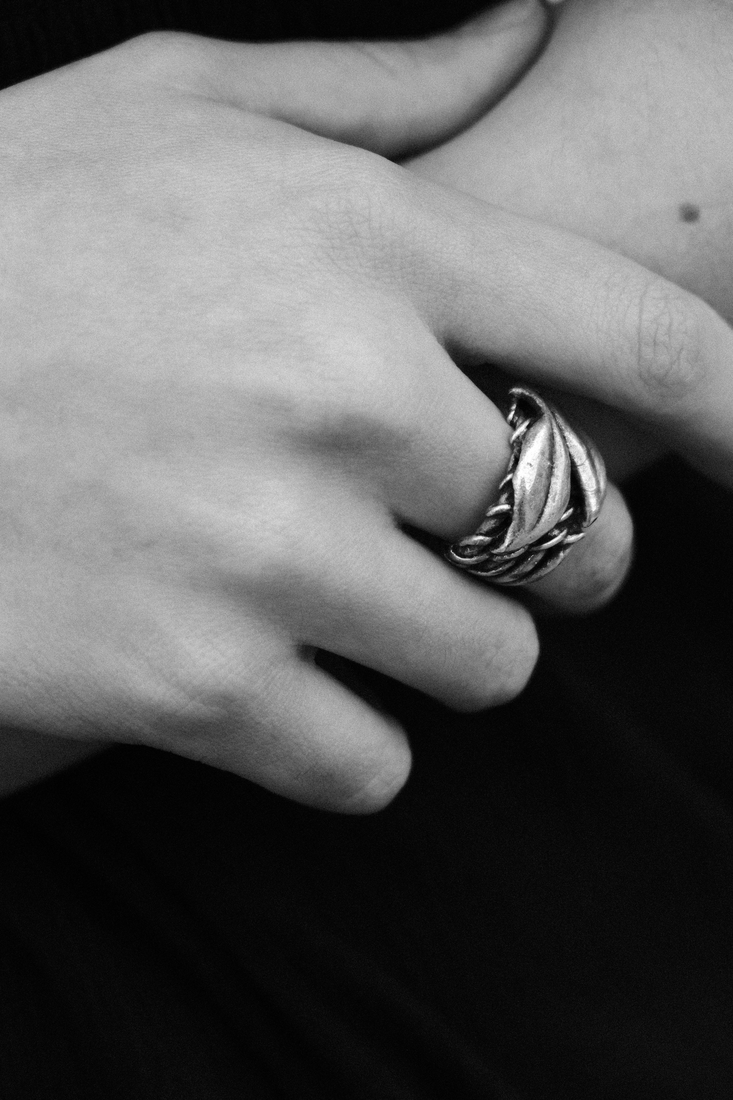 Вкус драмы и сигарет. Gerasko Aleks — Портрет, кричащий тишиной