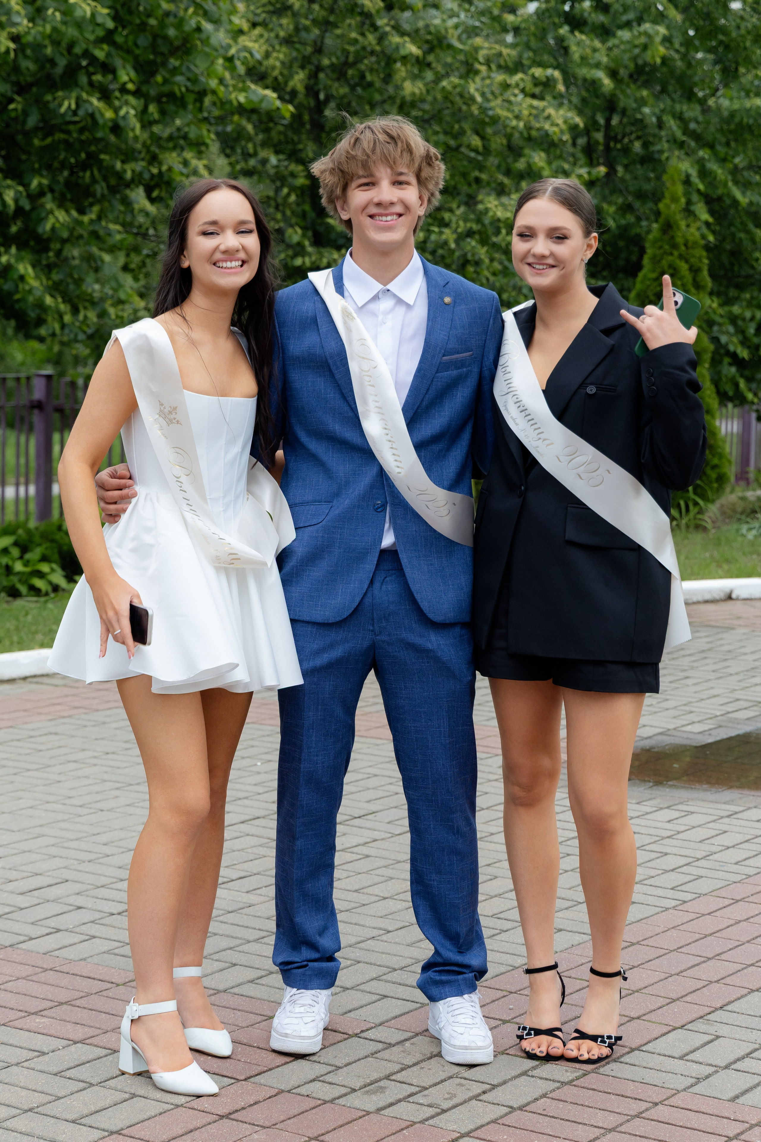 Школьный выпускной 2025 год в Минске, Беларуси. Свадебный фотограф в Минске/Беларуси Сергей Спиридонов