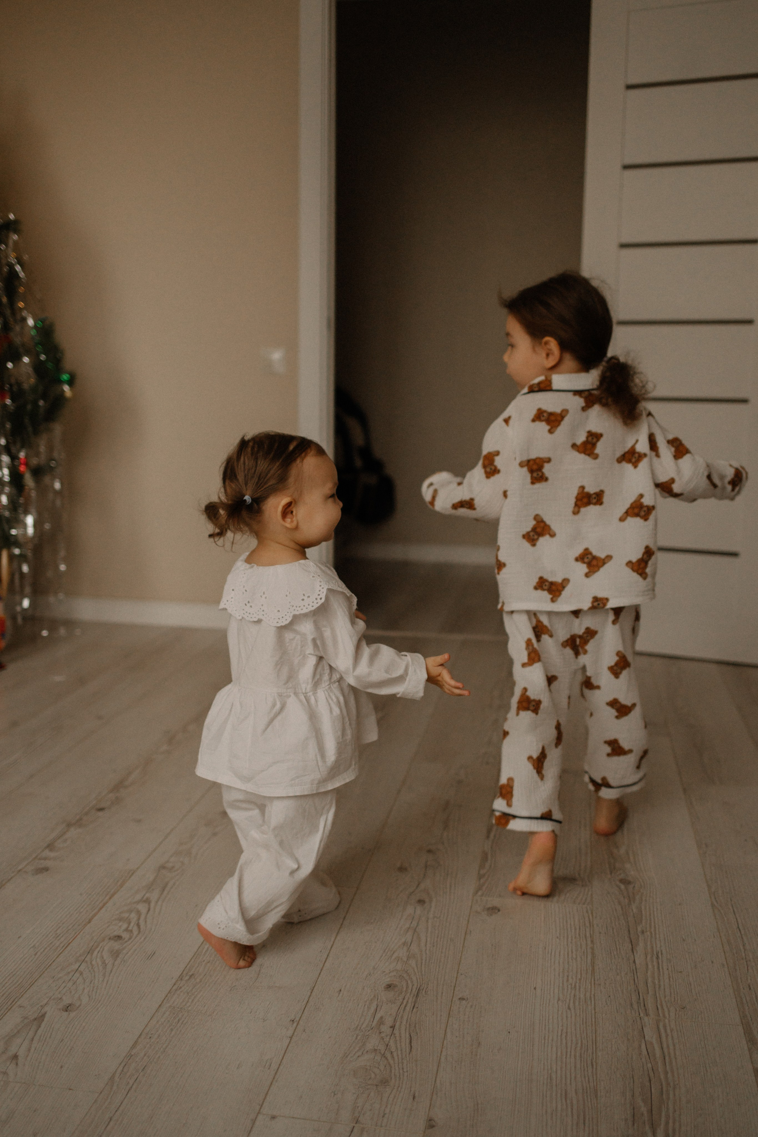 Виталий, Ксения, София, Мирослава и Маффин. Семейный фотограф в Москве Валерия Мясникова