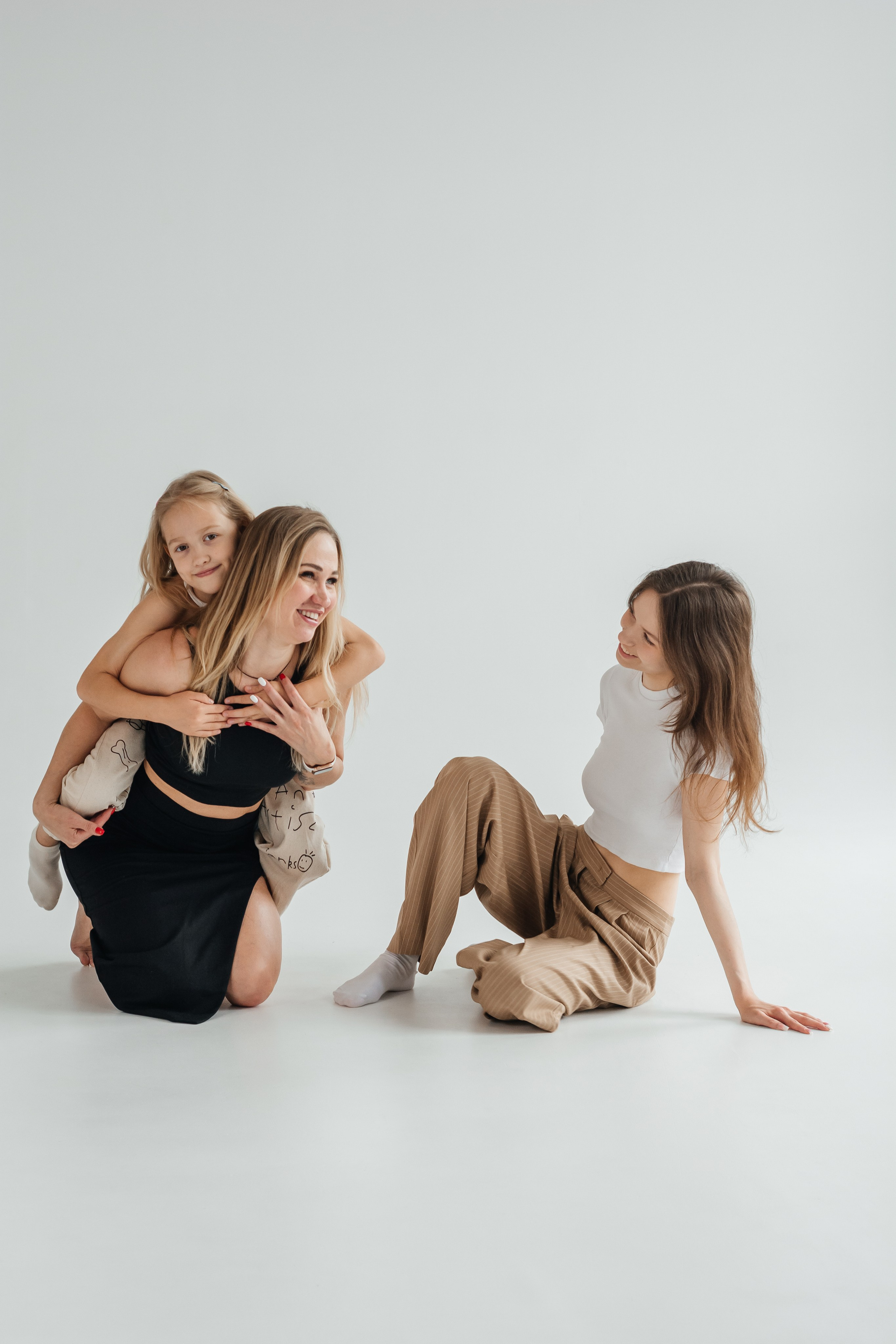 Семейная минималистичная фотосессия. Семейный и детский фотограф Кущ Наташа