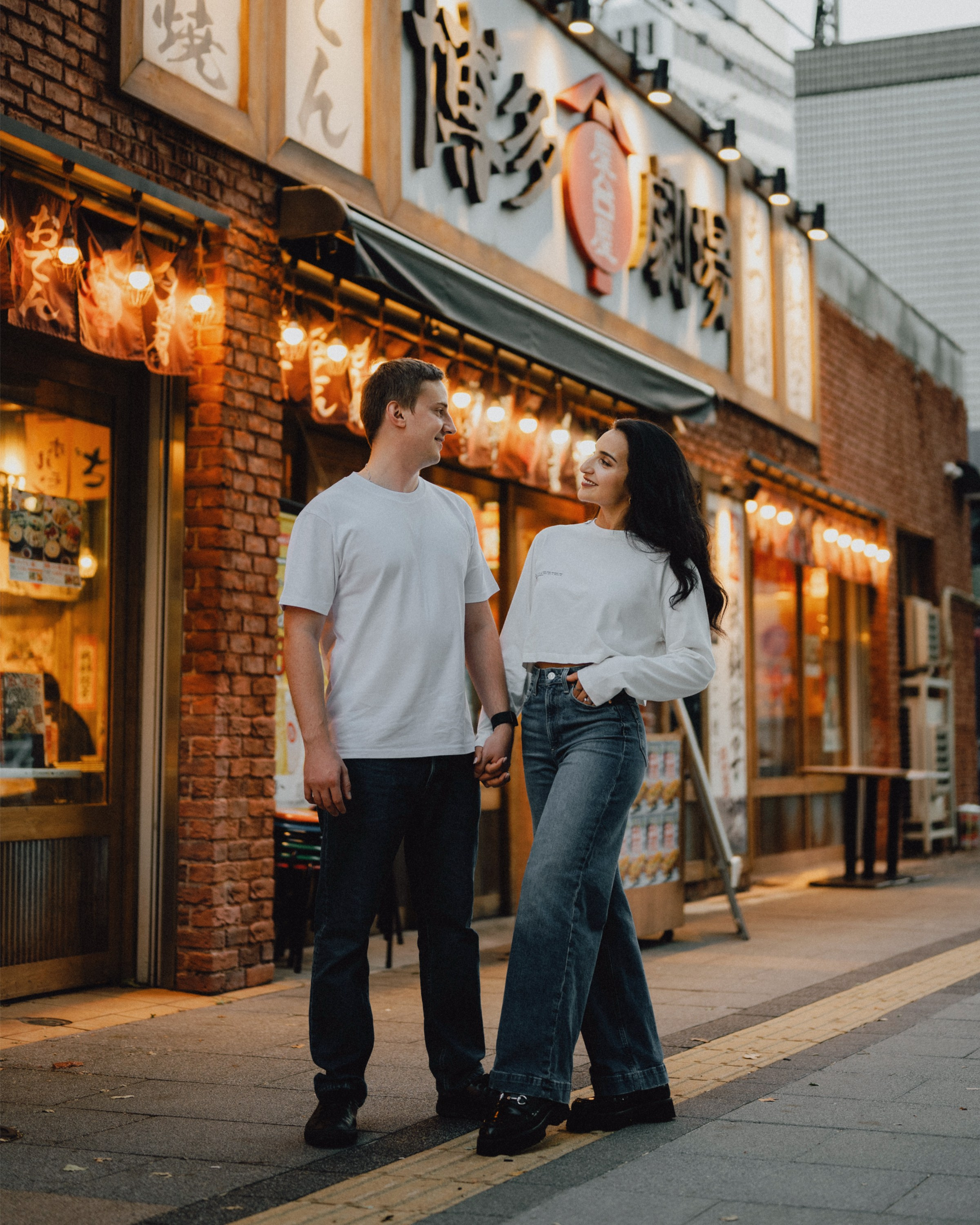 Pasha & Tamen. Photographer in Tokyo Anatolii Ozarto