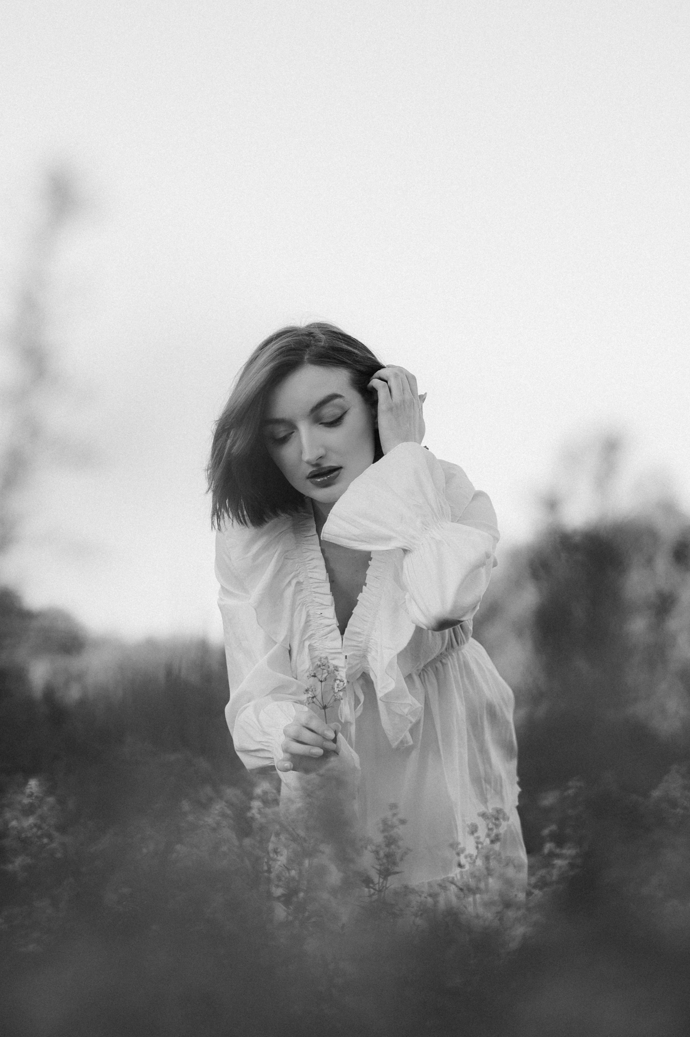 Полина и поле. Www.ostermiller.ru