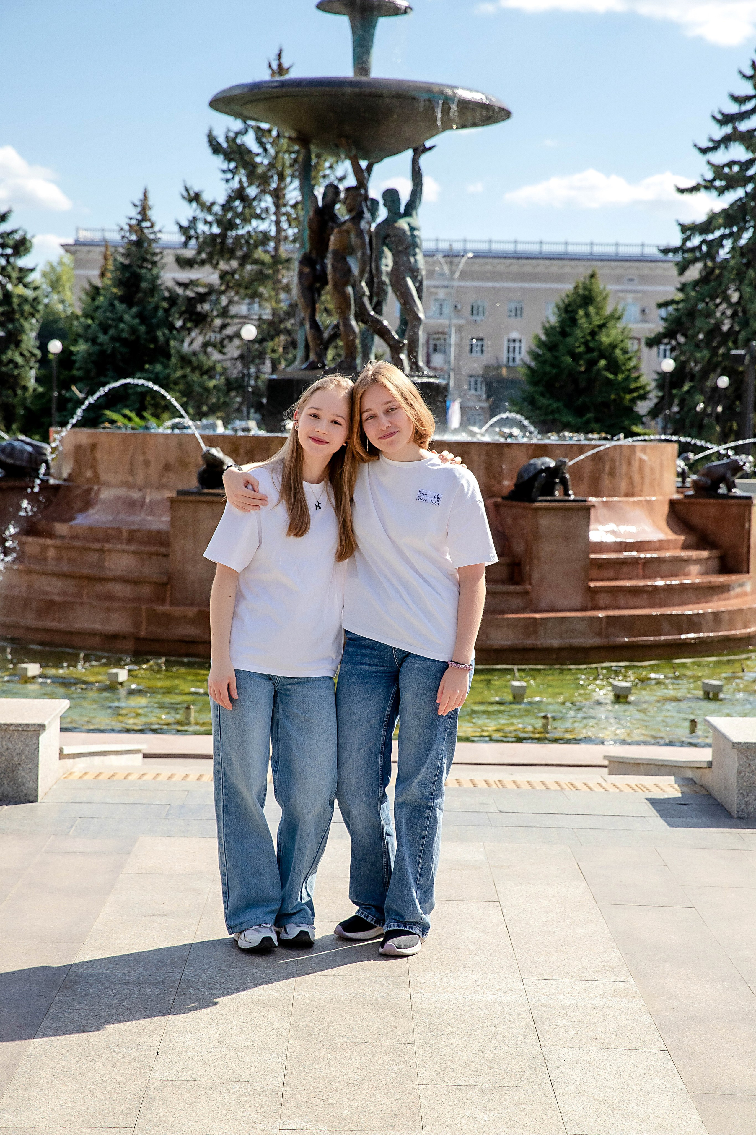 Фотосессия ГИМНАЗИЯ 14 КЛАСС 11А Выпуск 2026. Современные Выпускные Альбомы в Ростове-на-Дону