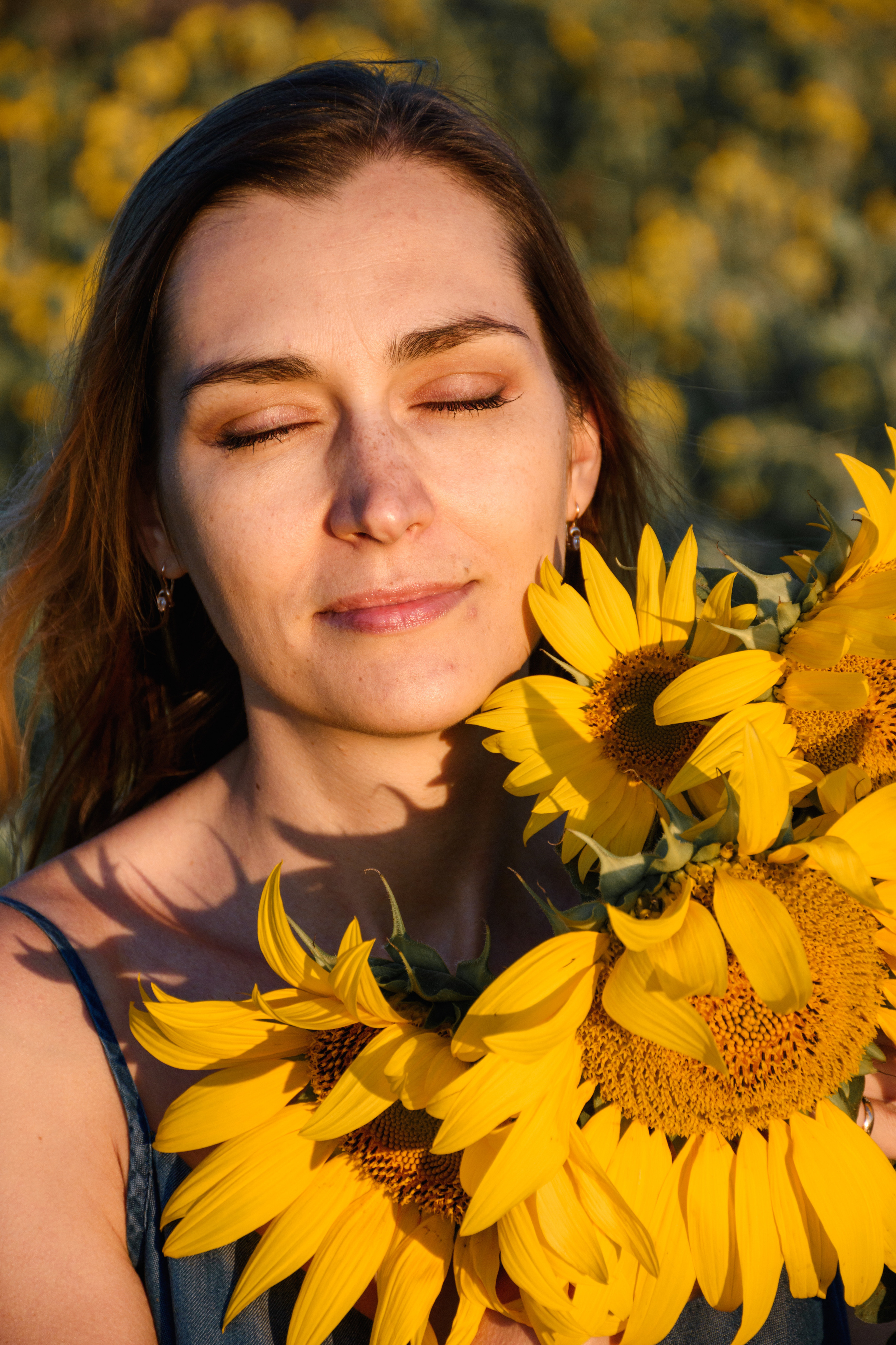 Дарья. В подсолнухах. Фотограф в Магнитогорске Татьяна Лоскутова