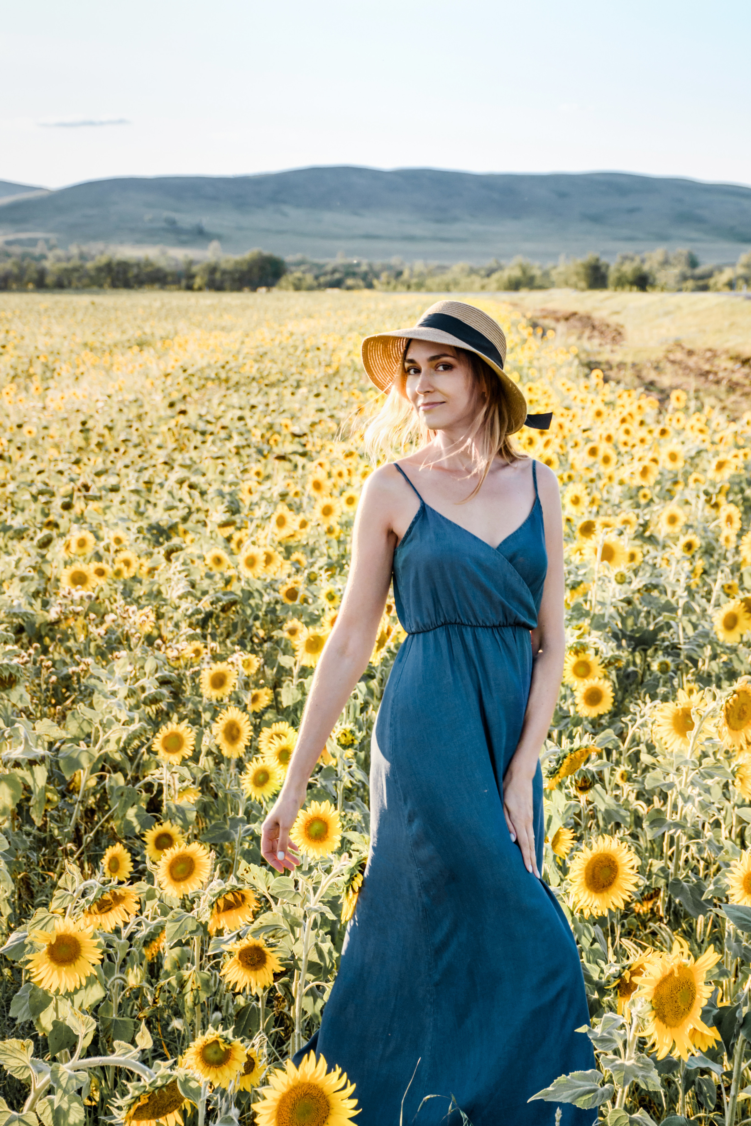 Дарья. В подсолнухах. Фотограф в Магнитогорске Татьяна Лоскутова