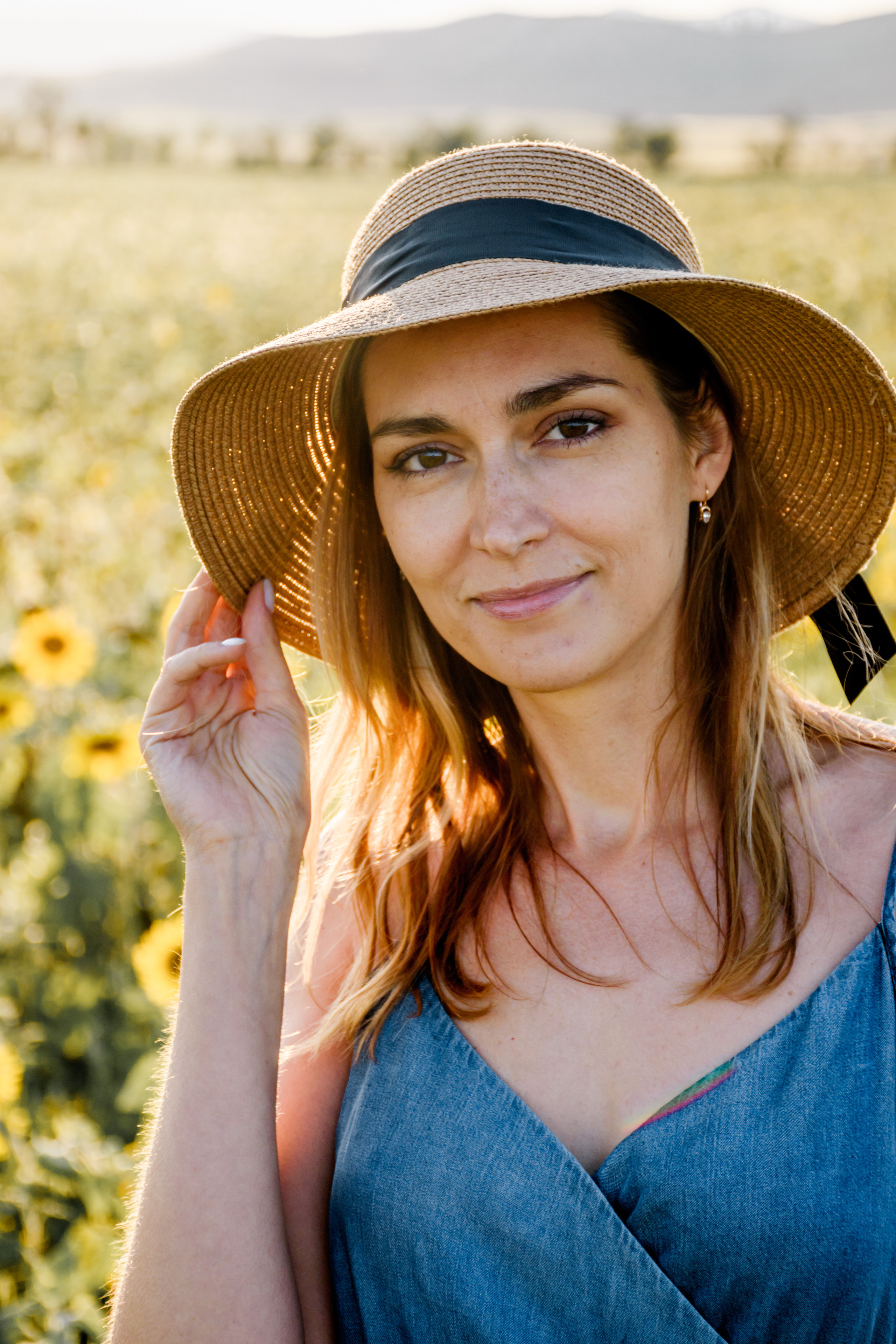 Дарья. В подсолнухах. Фотограф в Магнитогорске Татьяна Лоскутова