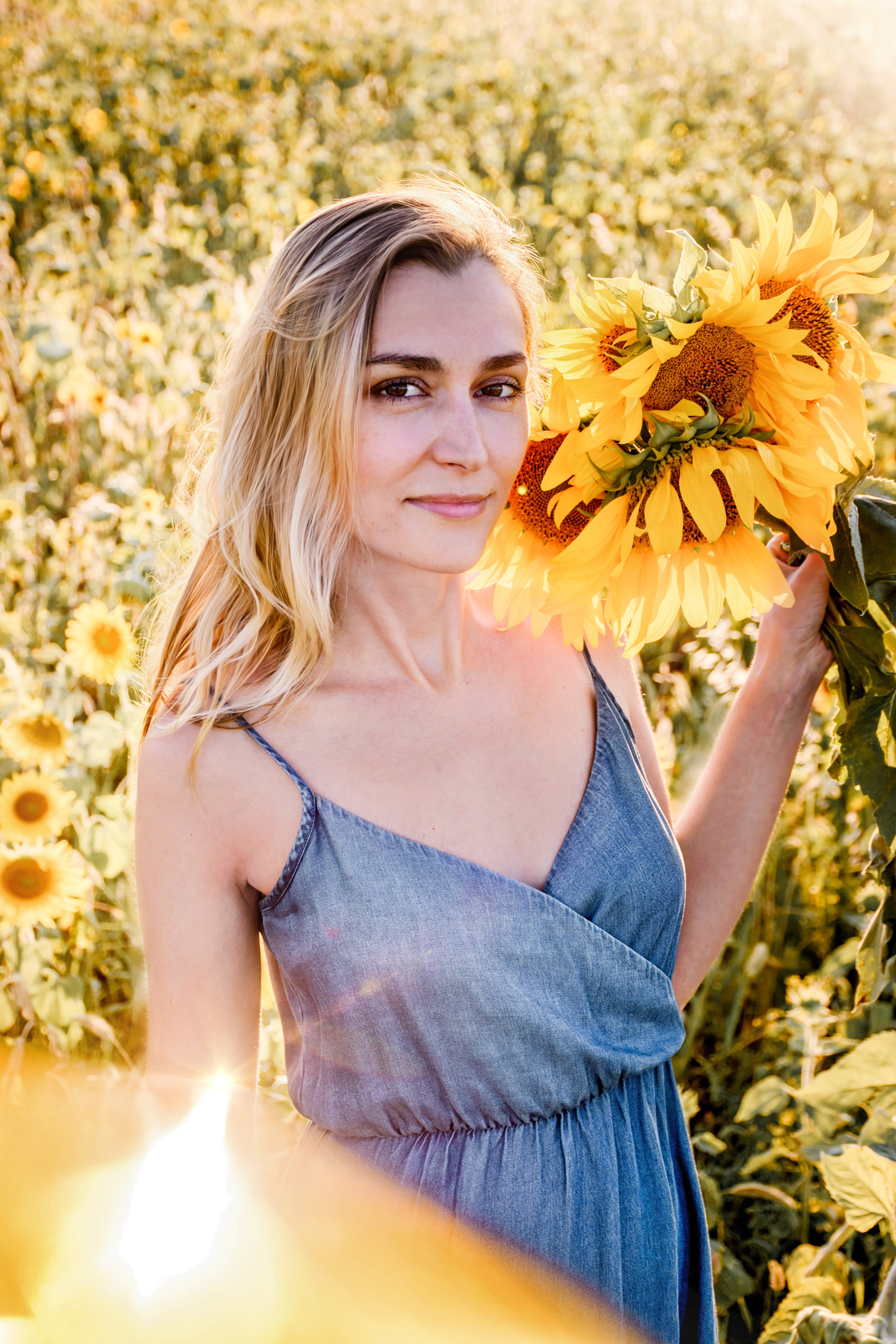 Дарья. В подсолнухах. Фотограф в Магнитогорске Татьяна Лоскутова