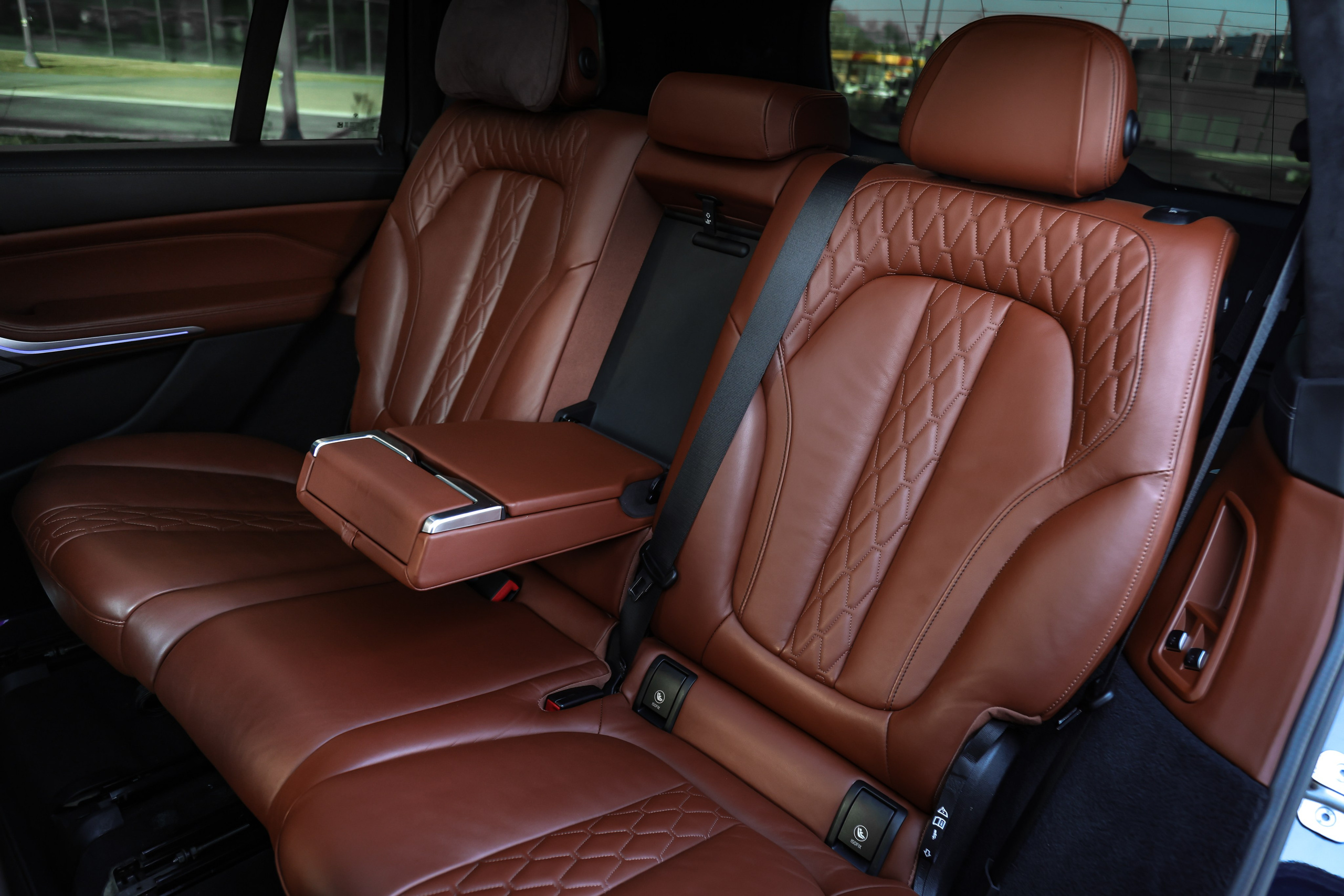 2020 BMW X7 XDrive 40i. Mixturecaptures