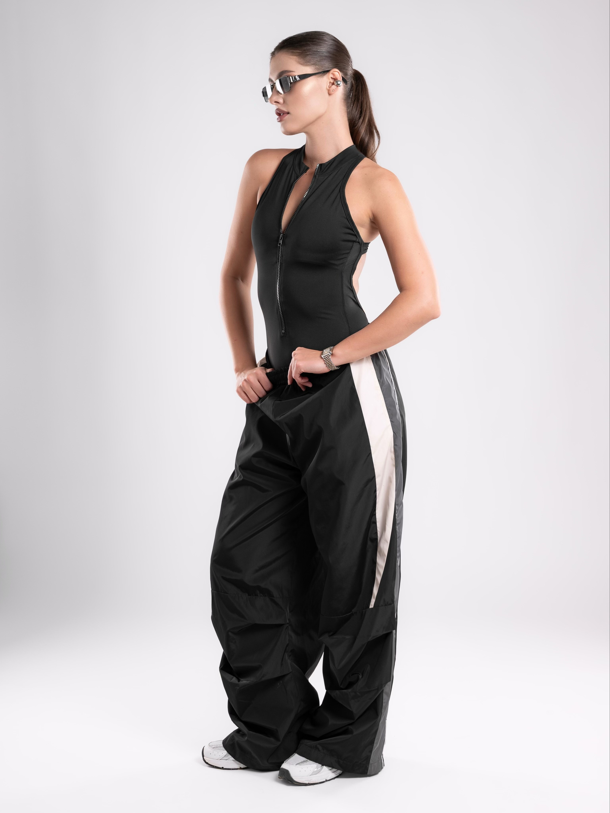 Спортивный комбинезон. Предметный фотограф, фото для маркетплейсов Пятигорск, КМВ