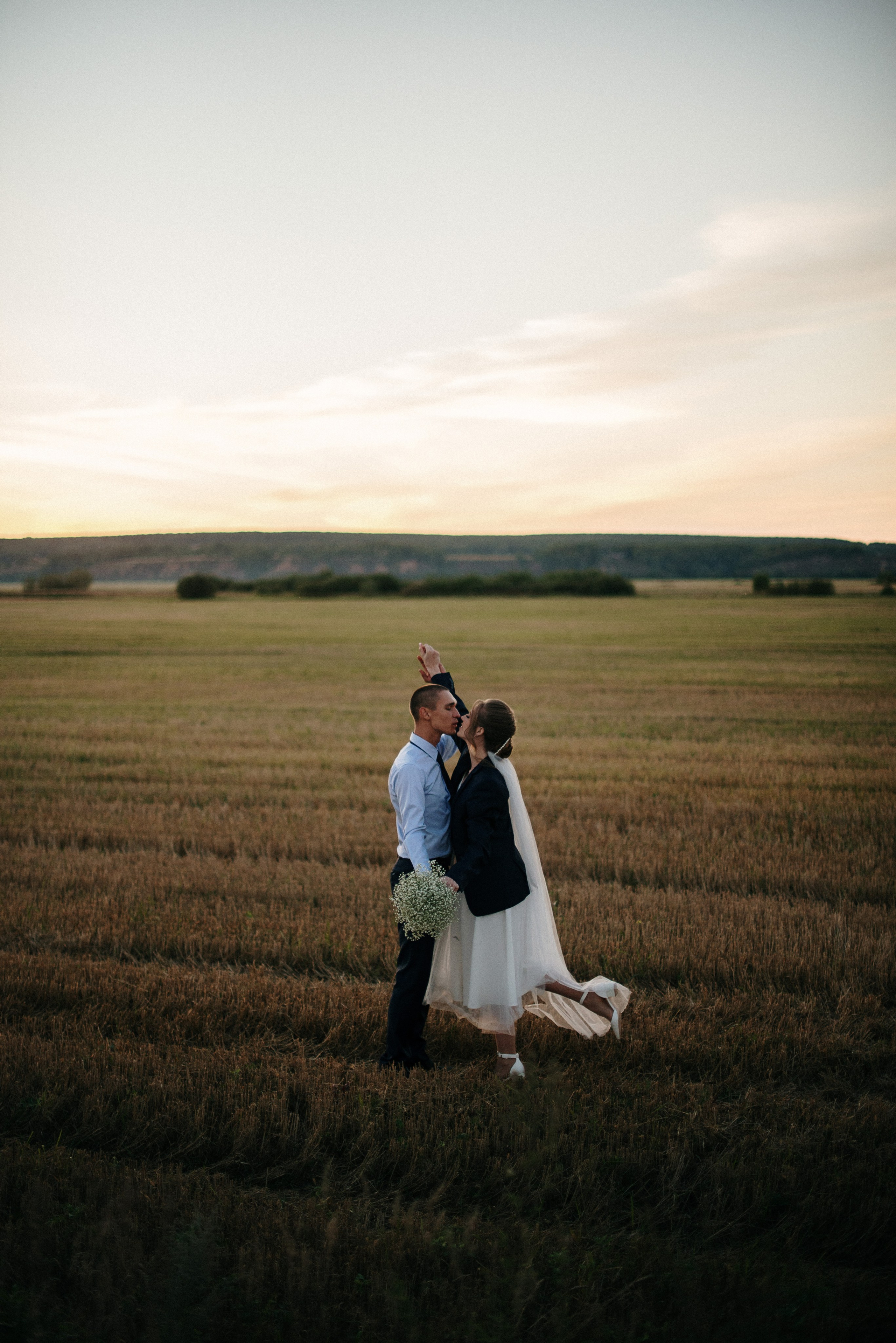 Саша и Виолетта. Свадебный, семейный и портретный фотограф в Суворове Анастасия Седыкин