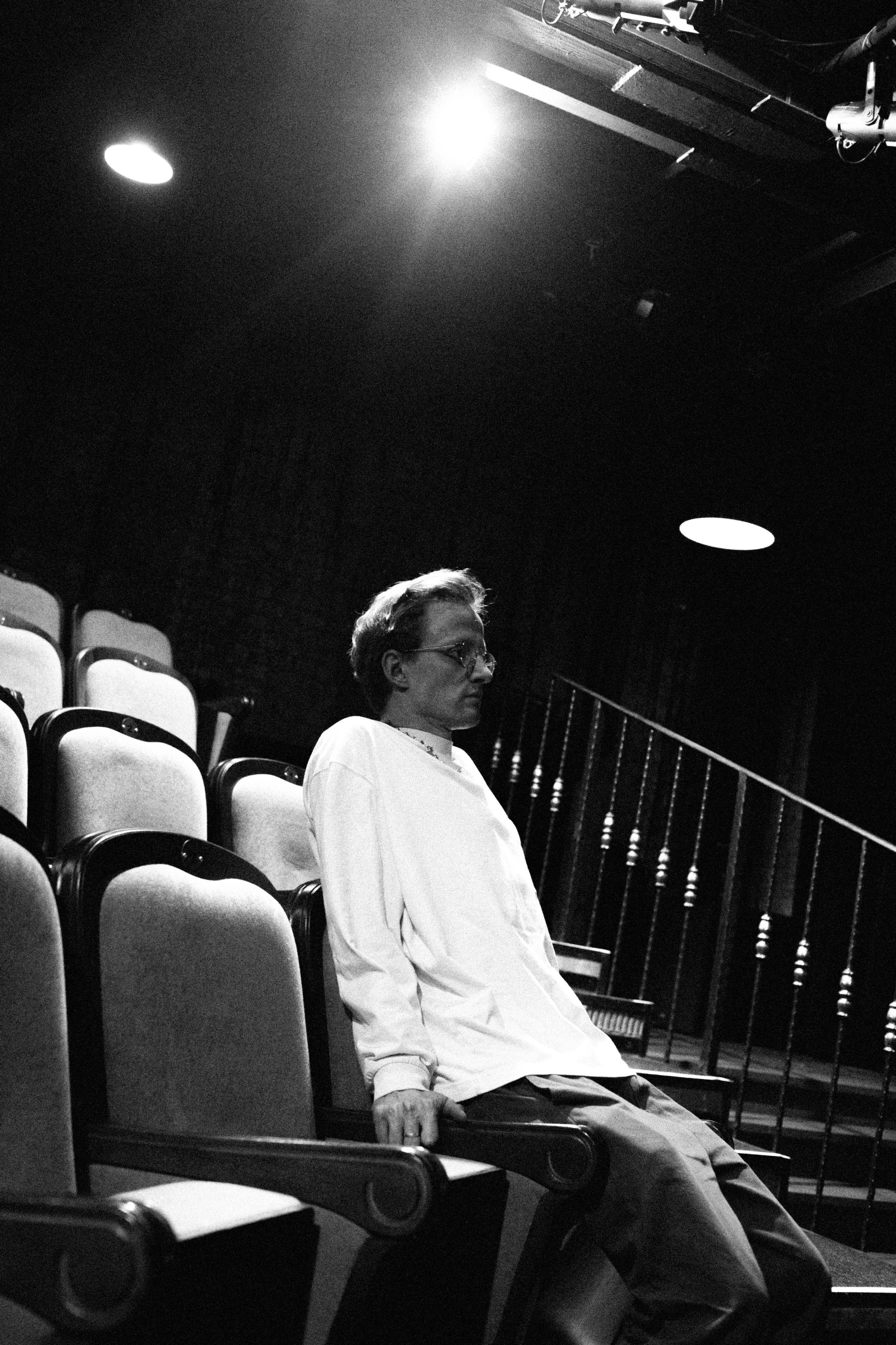 Theatre backstages. Portrait and backstage photographer Nina Crane