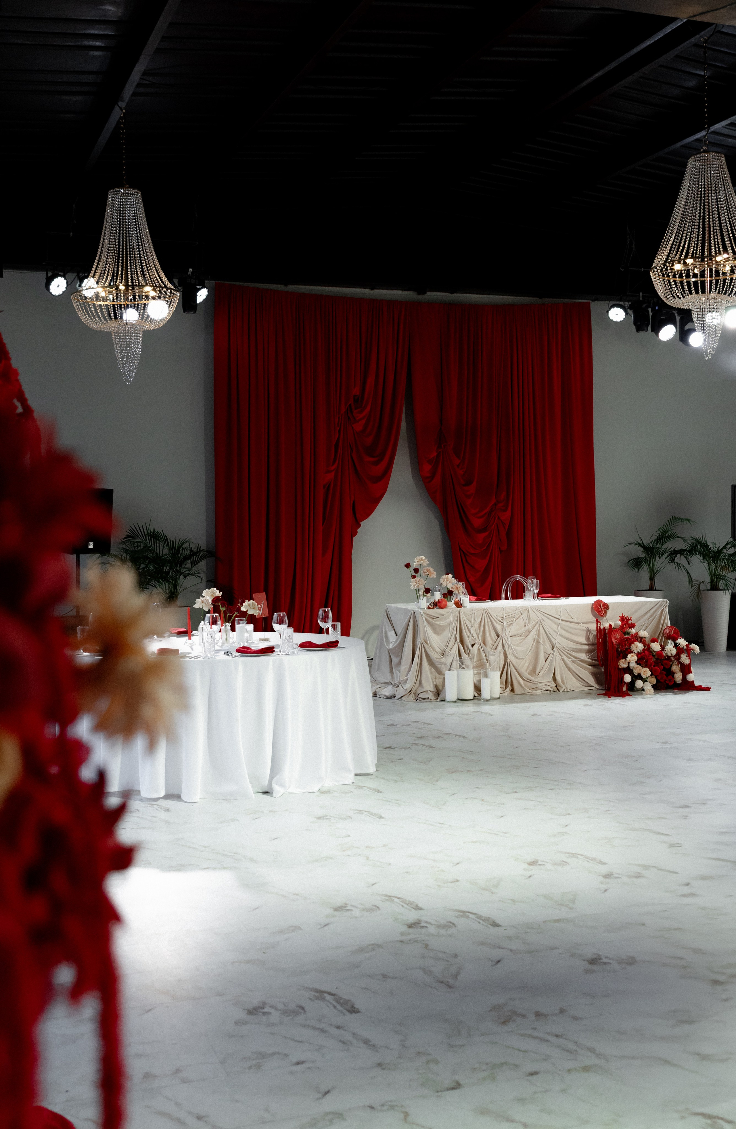 Elle Decor (красный). Анна Михайлова|Свадебный фотограф в Санкт-Петербурге