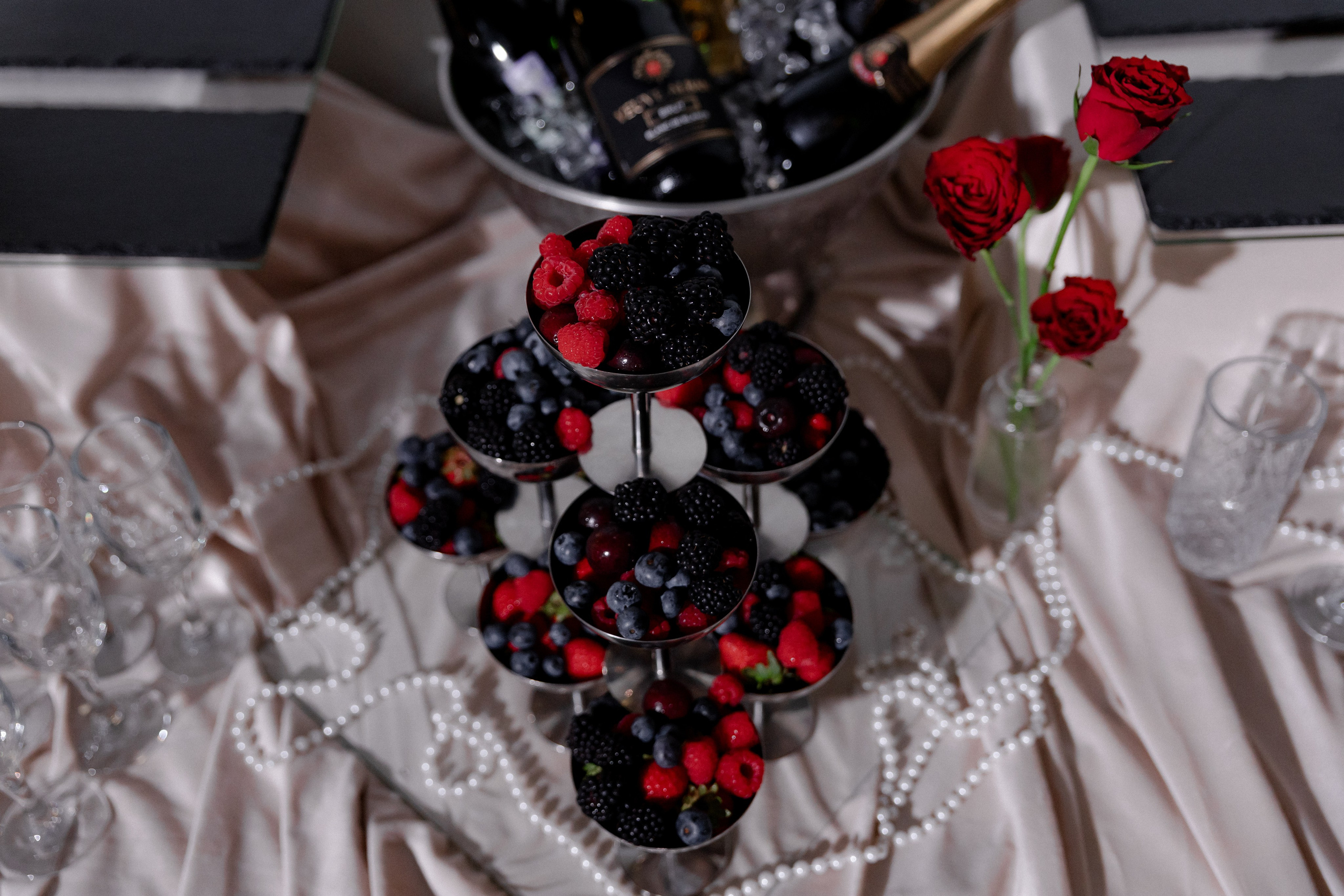 Elle Decor (красный). Анна Михайлова|Свадебный фотограф в Санкт-Петербурге