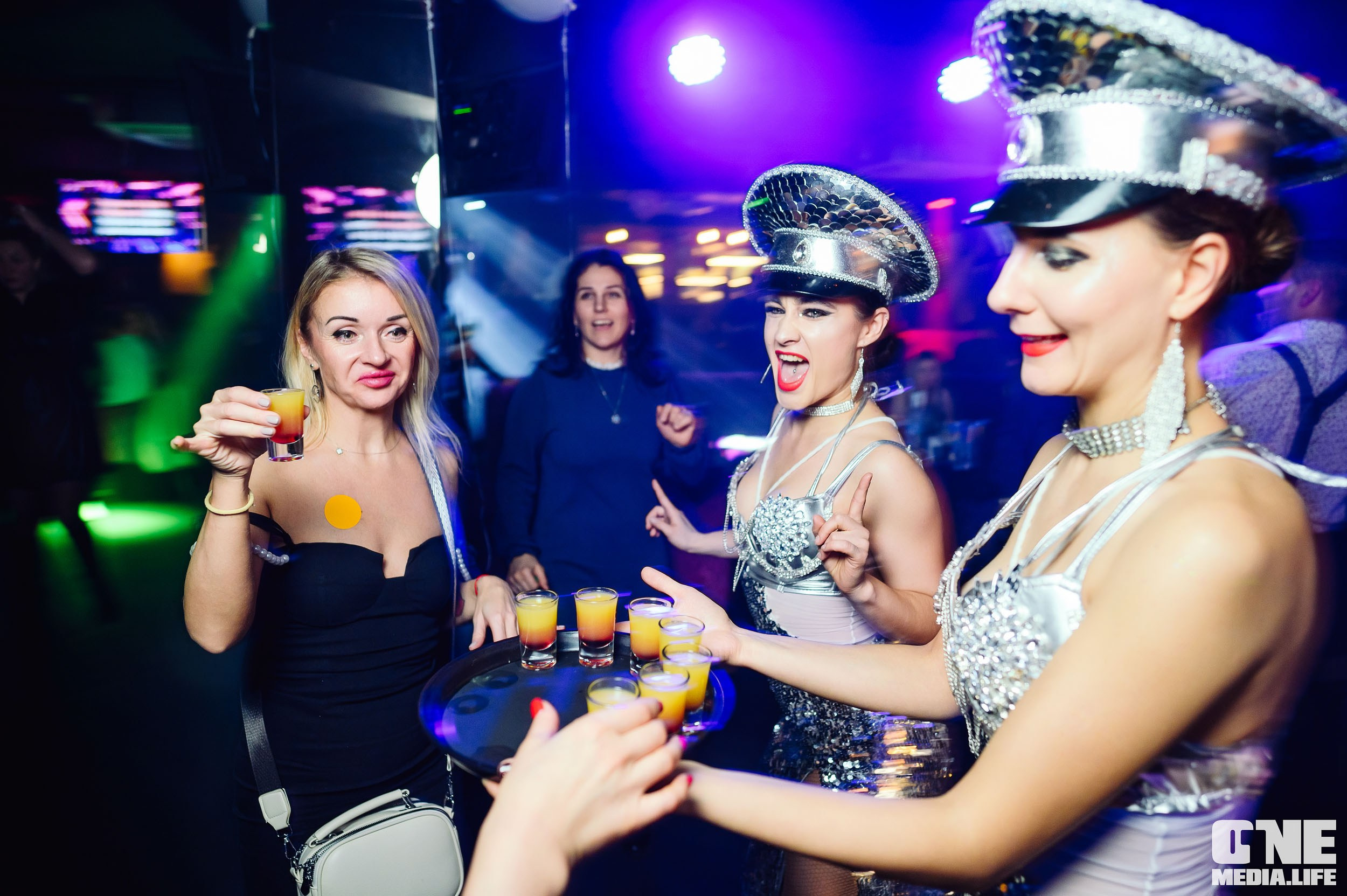 Фоторепортаж из караоке-клуба Эйфория. One Media Life: фоторепортажи, фотоотчеты с мероприятий и заведений