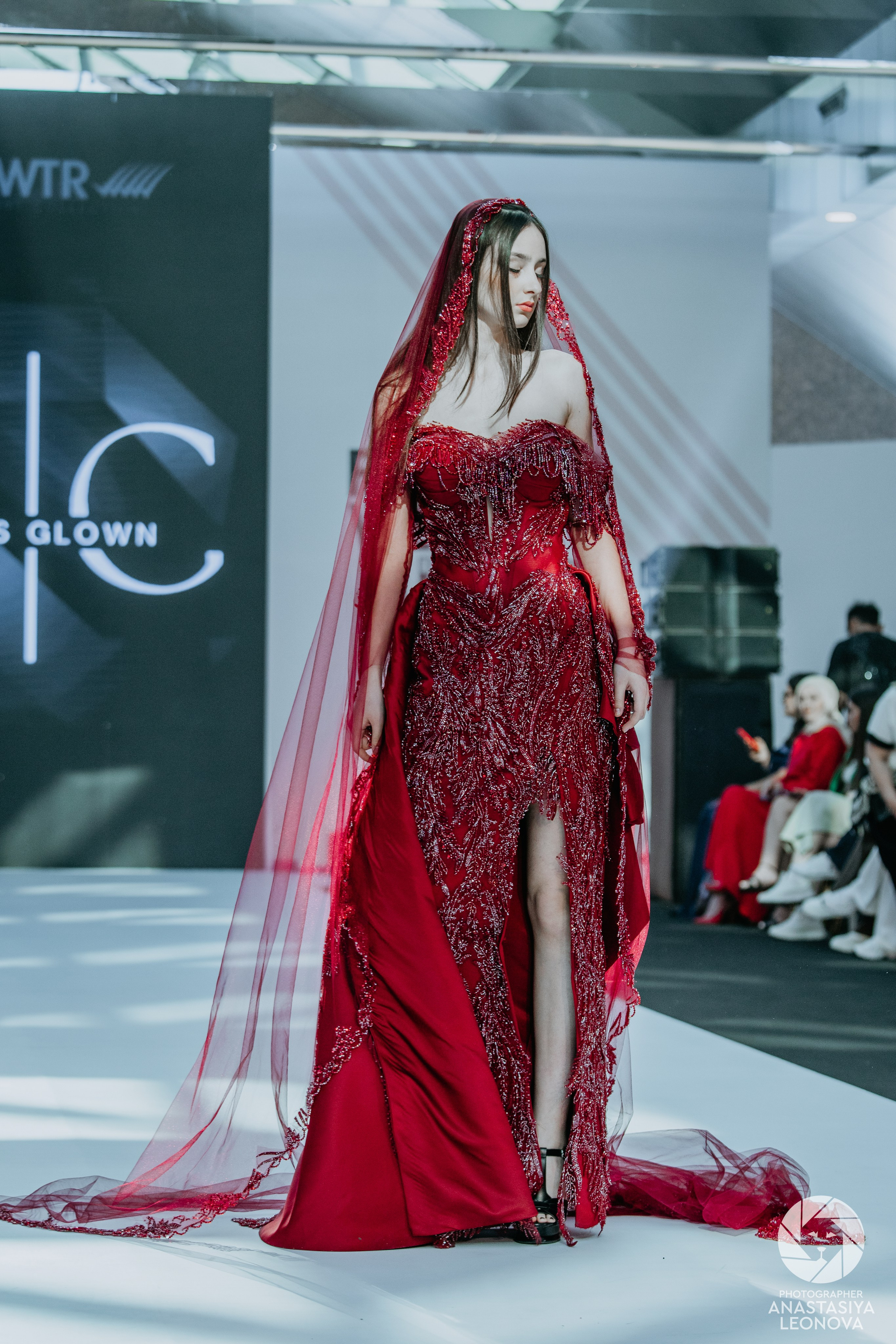 Fashion Week Türkiye [spring, 2025]. Anastasia Leonowa