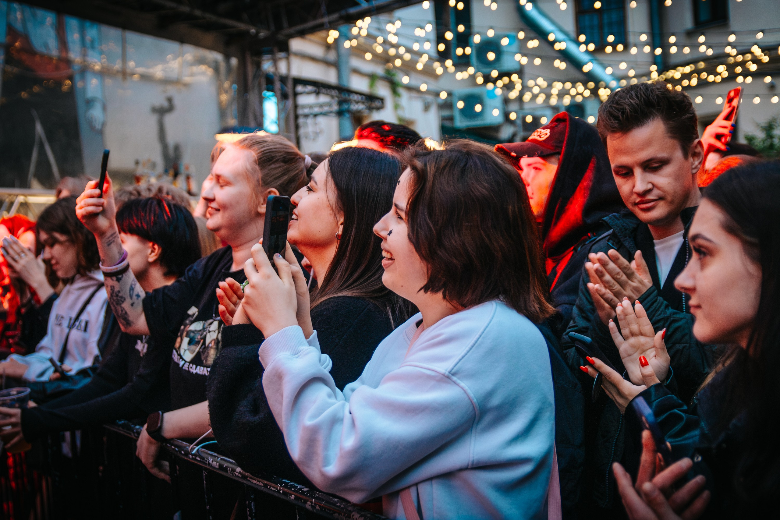 Балкон ожиданий | Санкт-Петербург, «Юнион» | май'26. Концертный фотограф в Санкт-Петербурге | Анастасия Колупаева