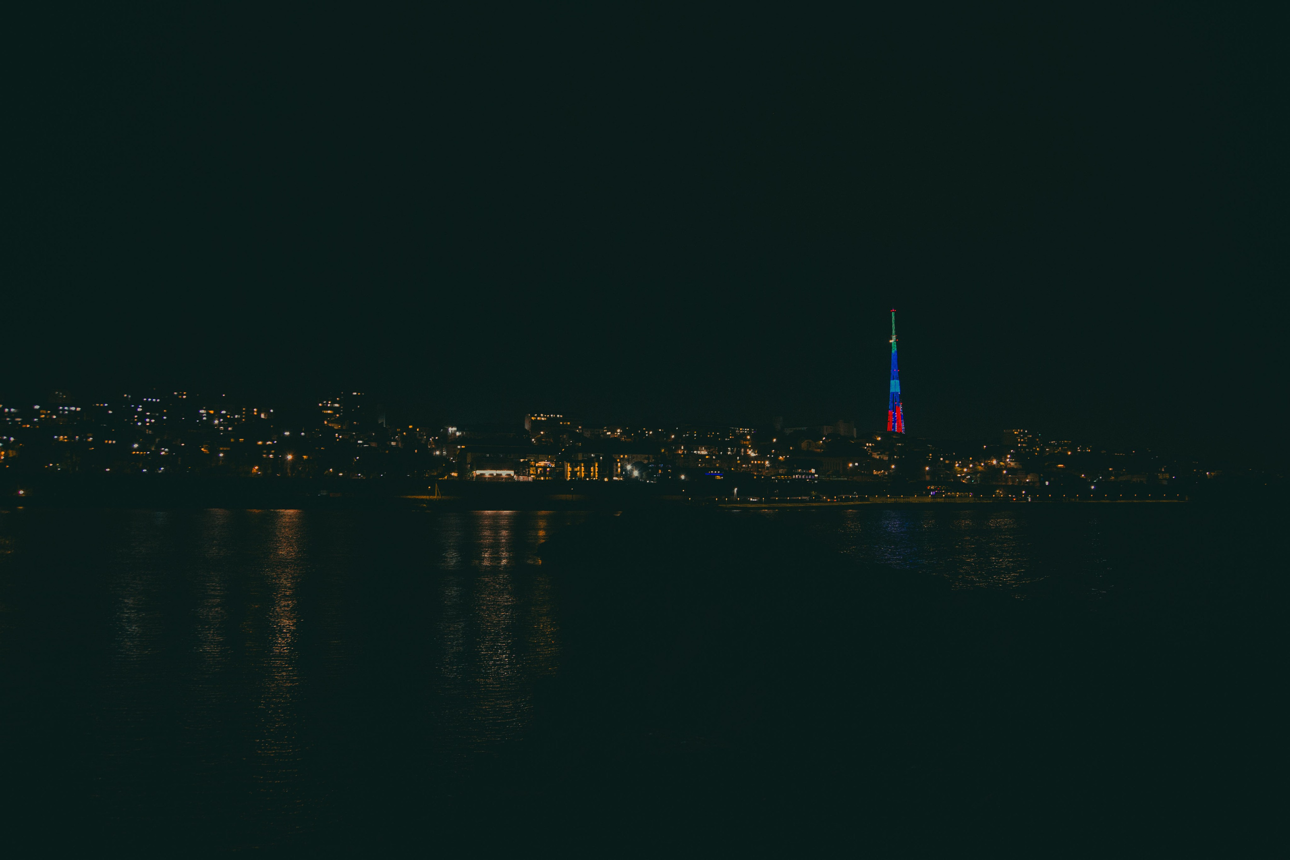 Иса. Dmitriy [KCCC] is a pretty cool photographer