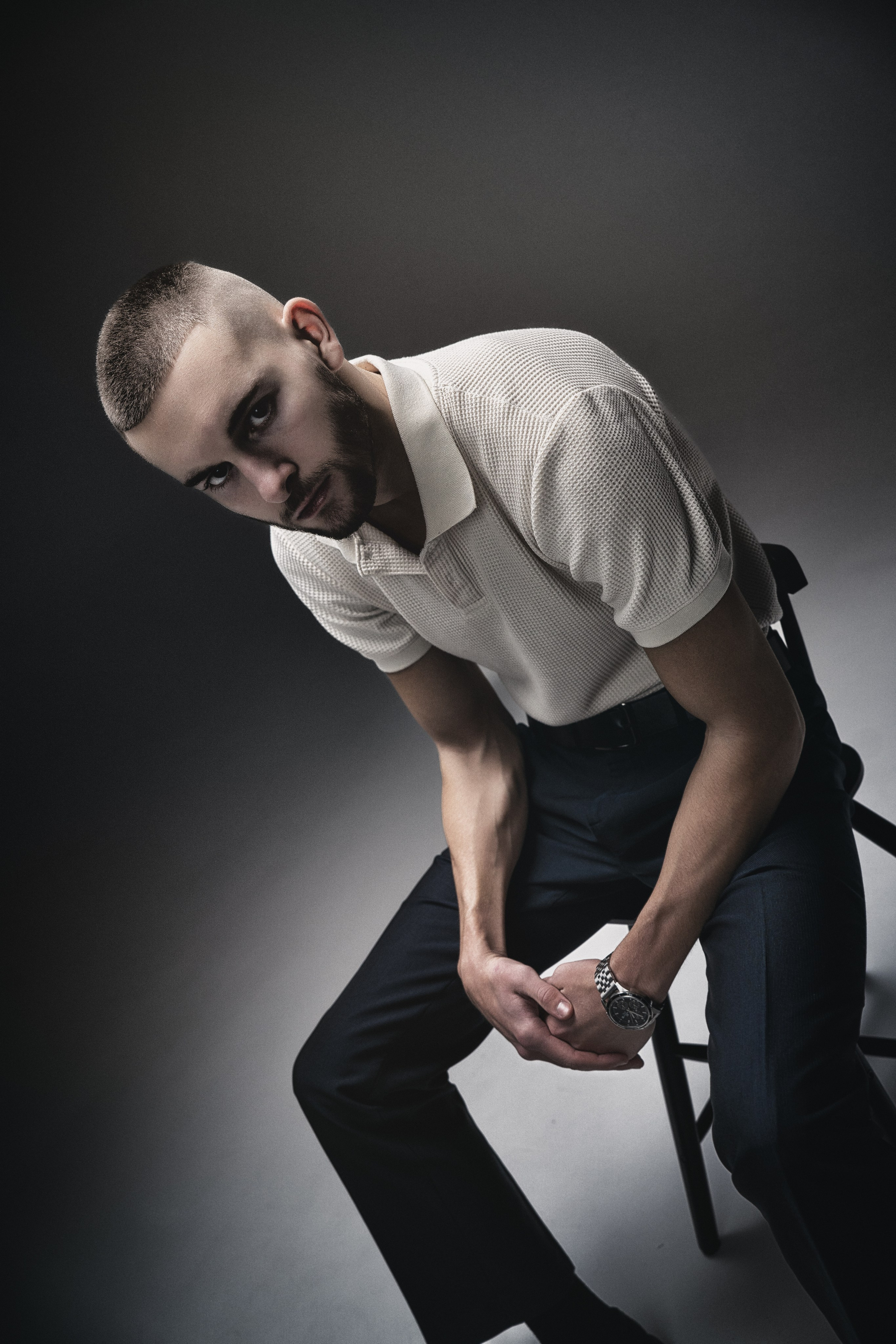 Портретный фотограф Артемий Андреев Екатеринбург Фэшн фотограф Екатеринбург