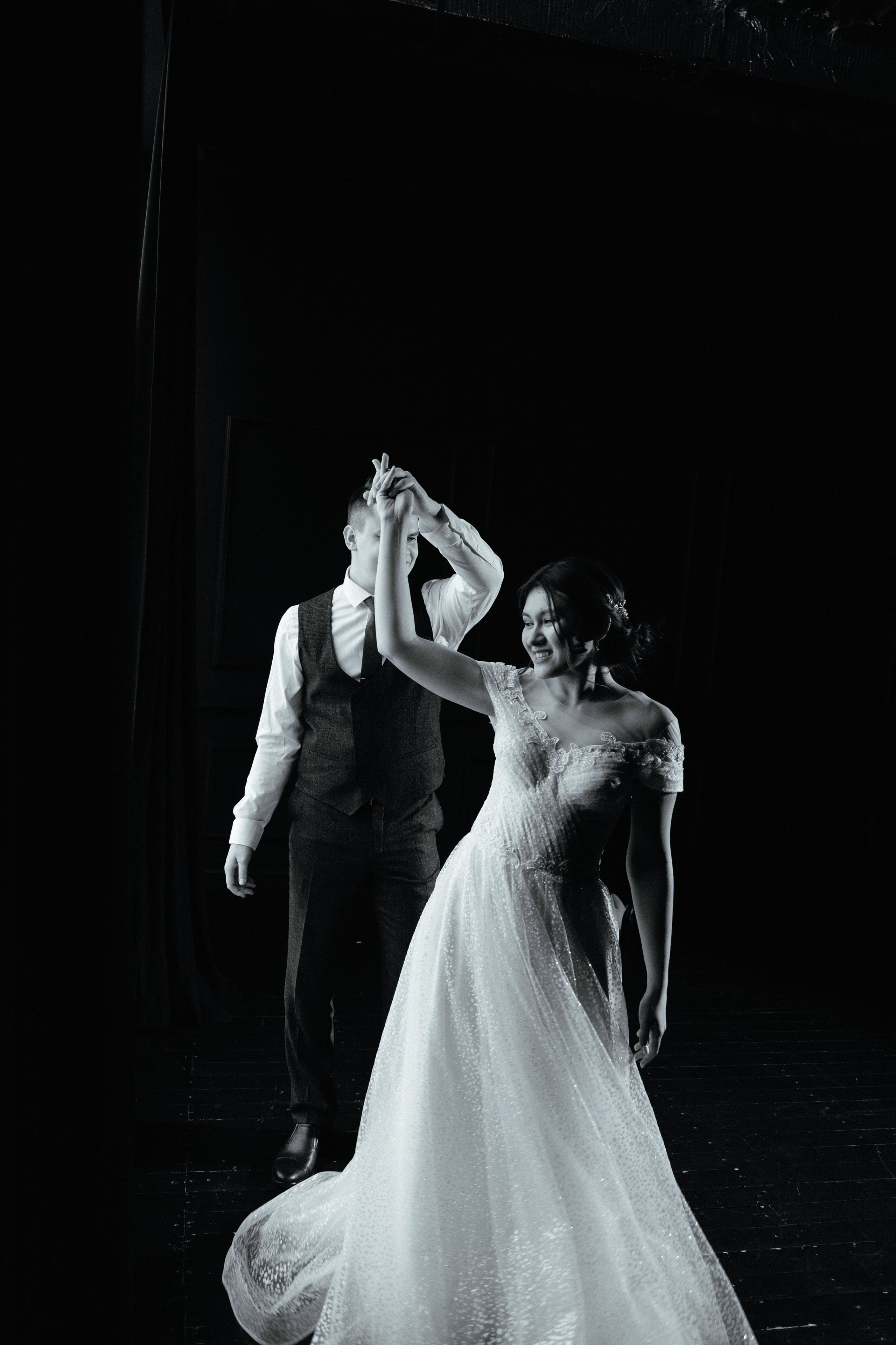 Александра и Вадим. Свадебный и портретный фотограф в Новосибирске Любовь Исакова