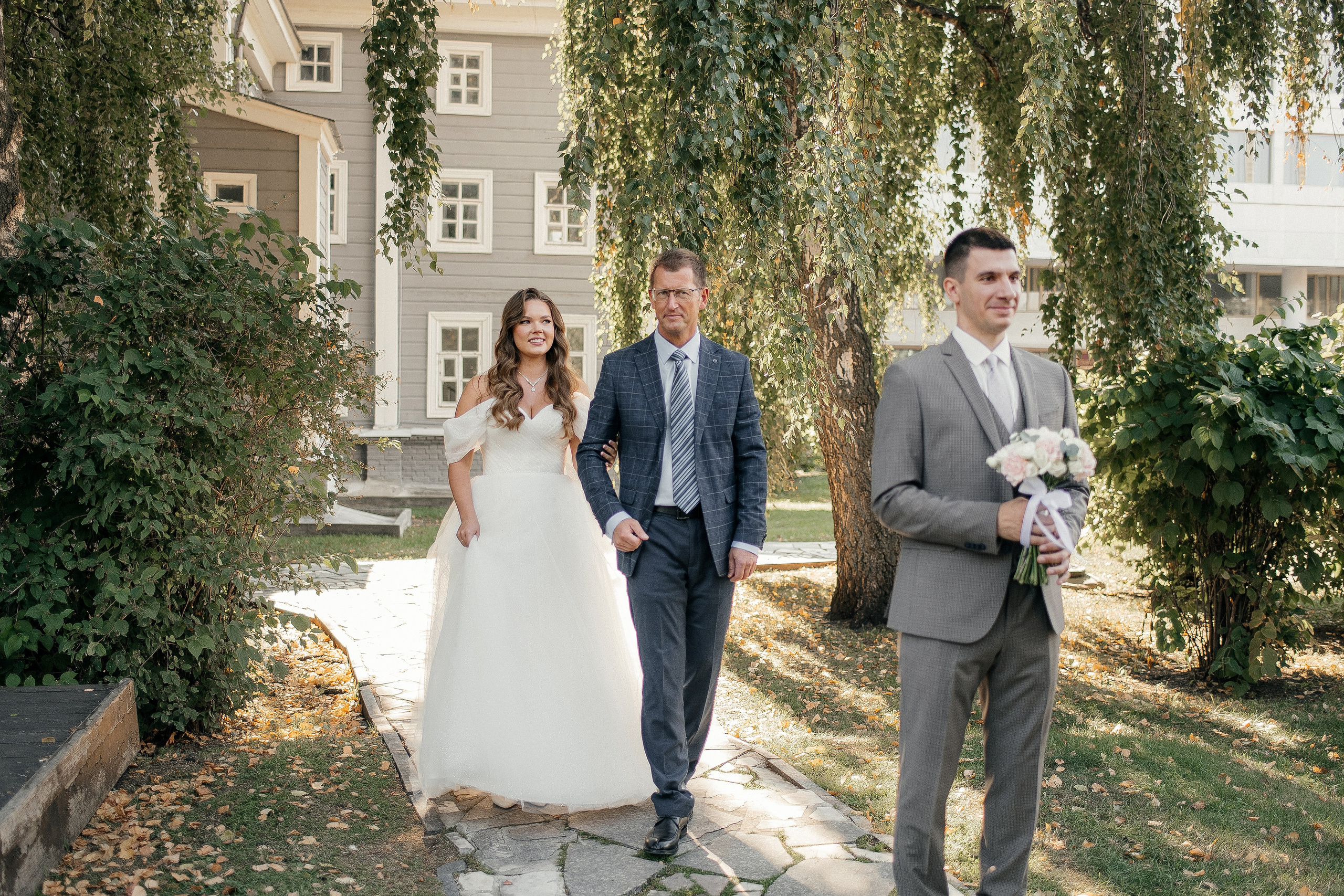 Михаил и Анна. Главная