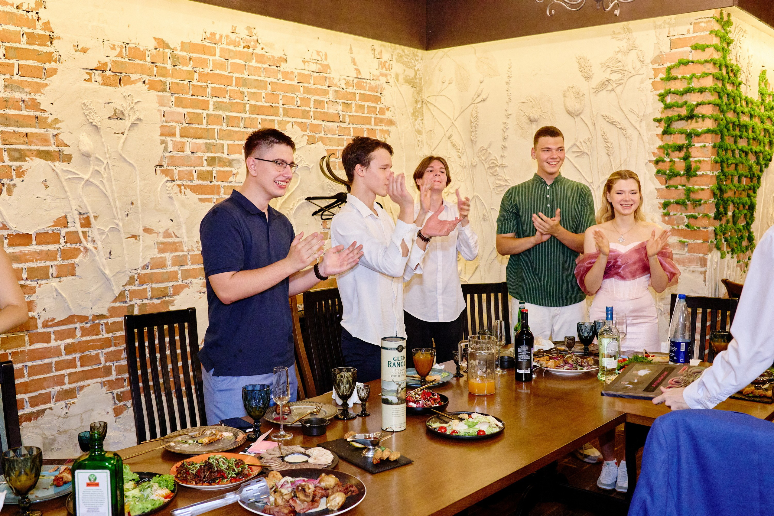 Выпускной 35 Сош. Фотограф Выпускные альбомы Таганрог Сергей Коробченко