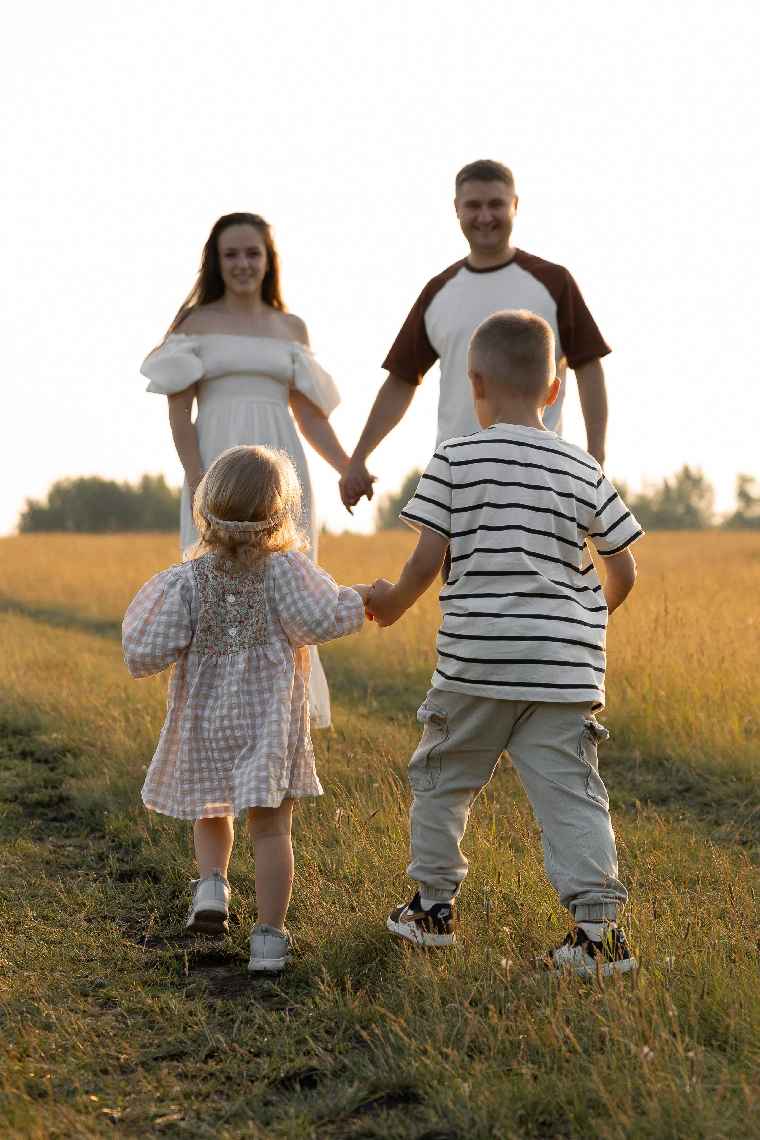 В поле. Семейный и свадебный фотограф в Челябинске Мария Леонтьева
