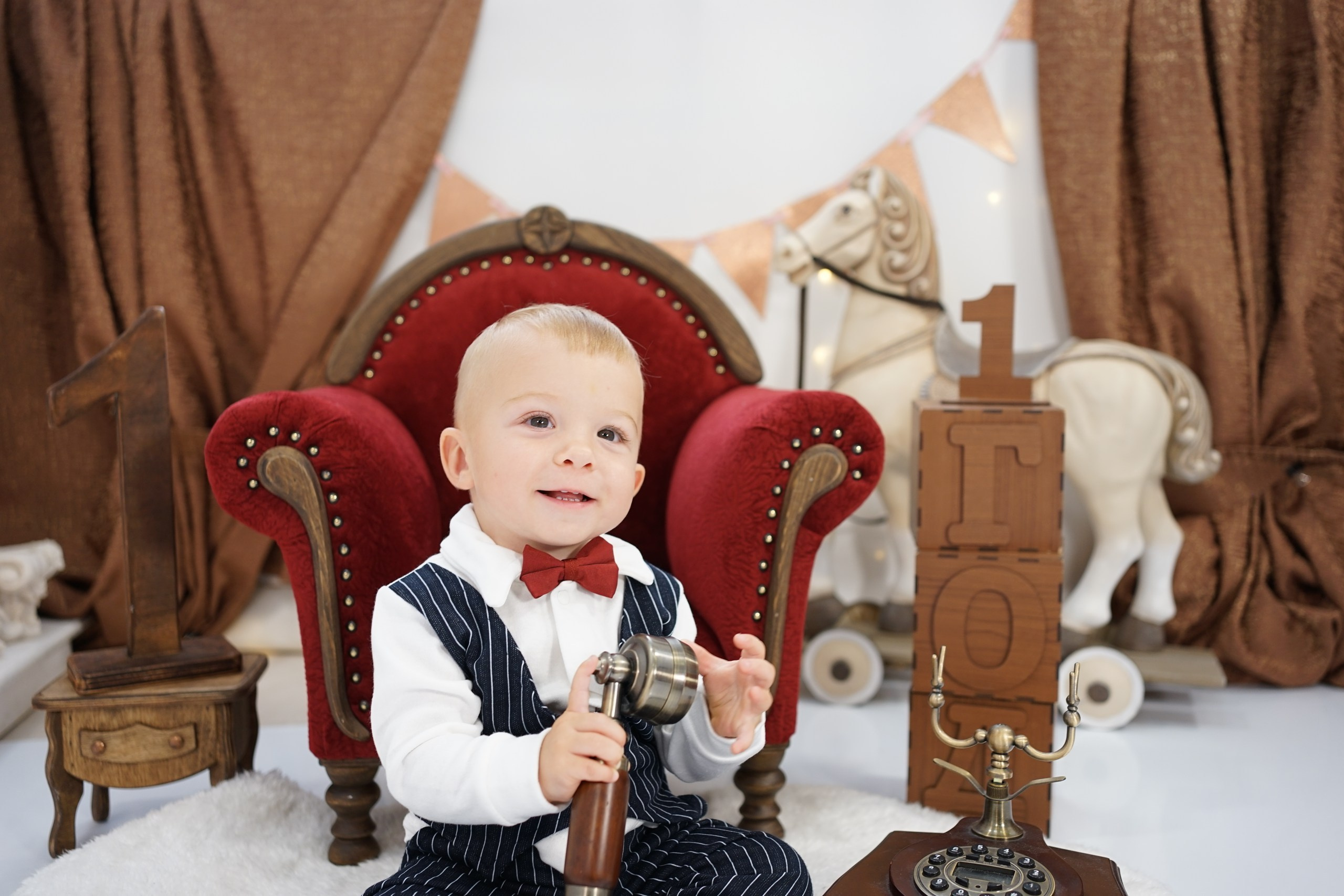 Фотосессия на Годик для Мальчиков. Детская Фотостудия ГОДОВАСИКИ в Санкт-Петербурге фотосесия на годик