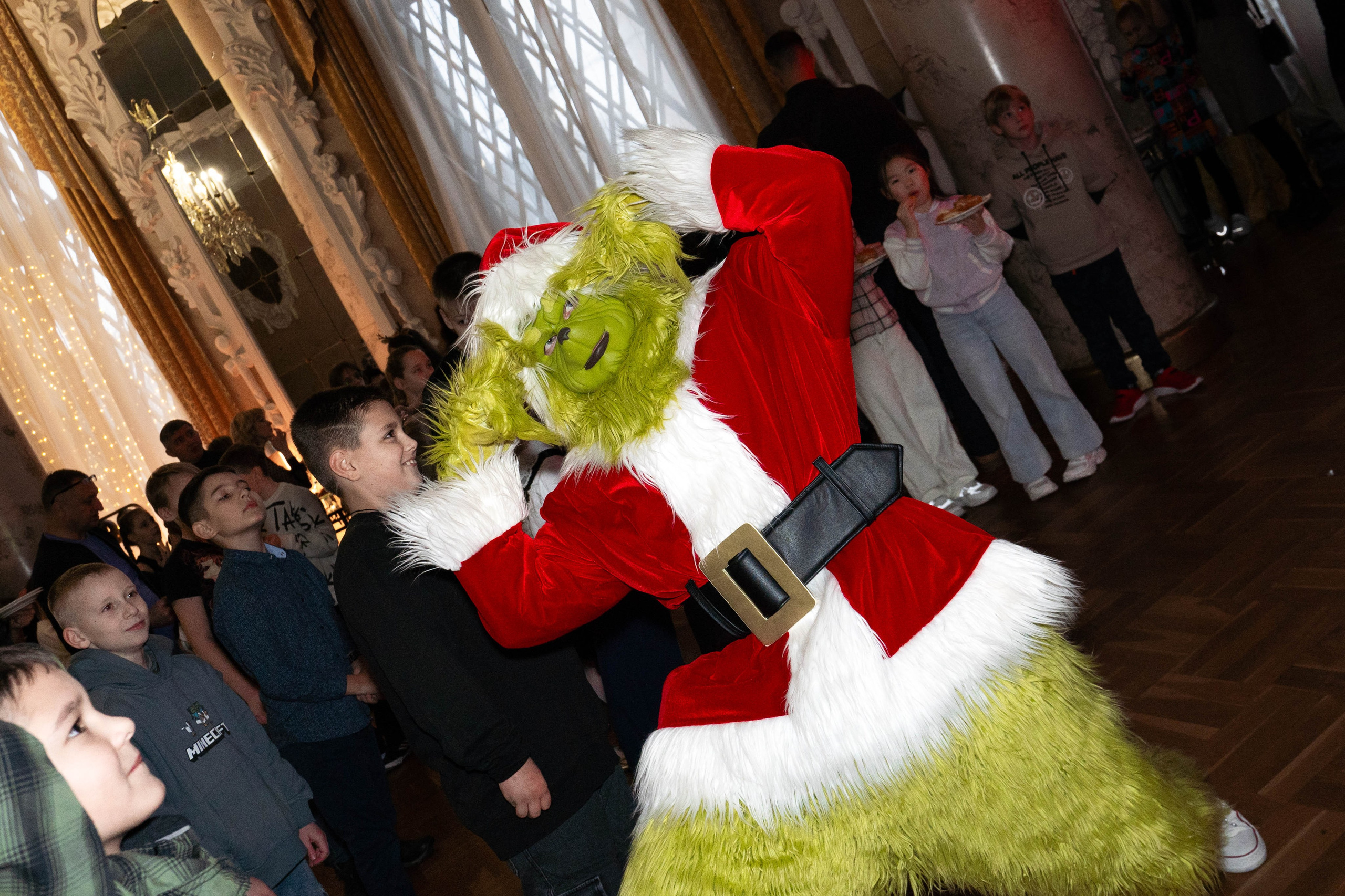 Новогодний утренник Алроса. Фото и видео съёмка в Москве и МО Александр Чапала и Трояк Алеся