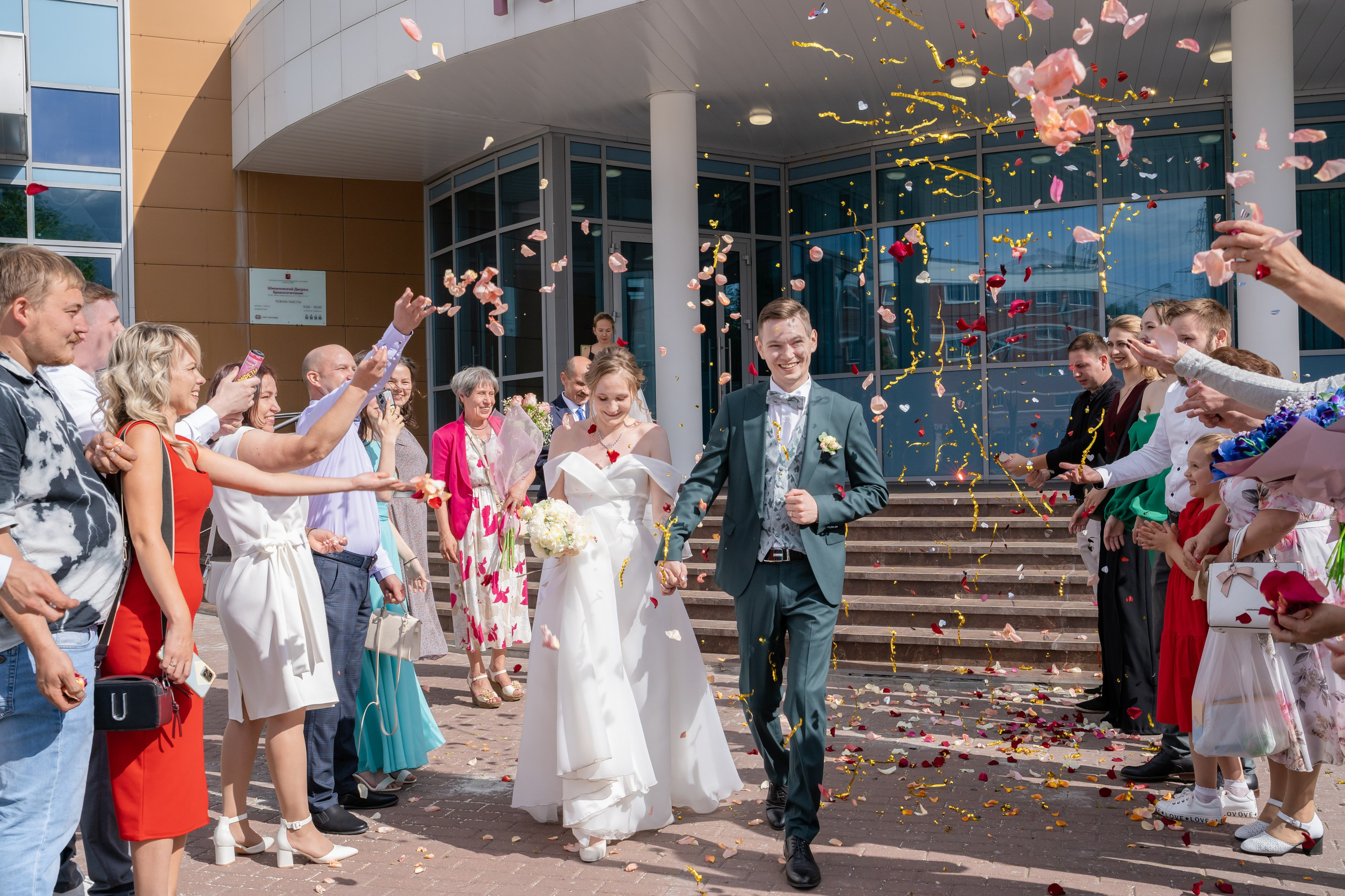 Настя и Кирилл. День свадьбы. Репортажный и интерьерный фотограф Александра Солдатова