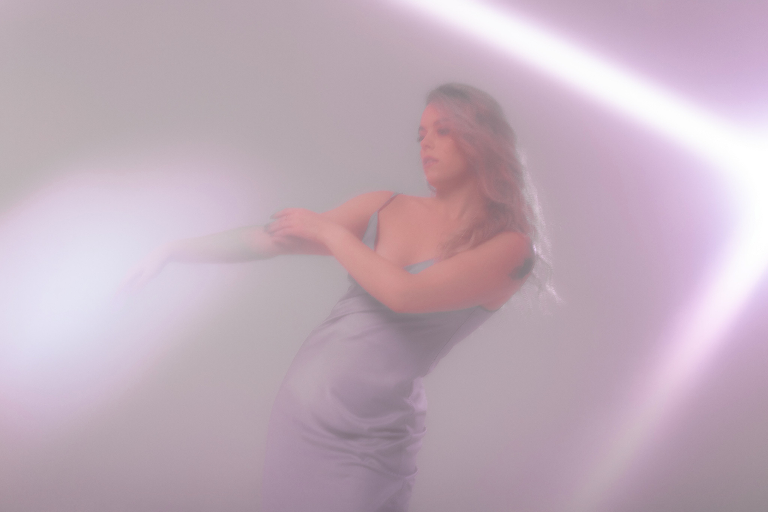 Женская фотосессия на циклораме. Портретный и репортажный фотограф в Сочи Рамодина Юлия