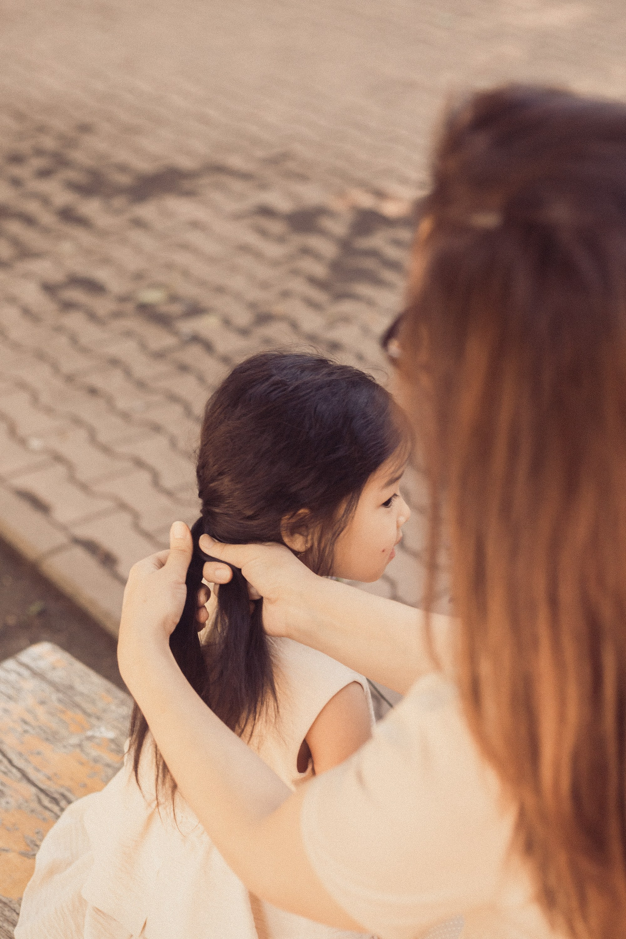 Летняя прогулка мамы и дочери. Фотограф Наталья Гончарова. Снимаю живые портреты в Алматы