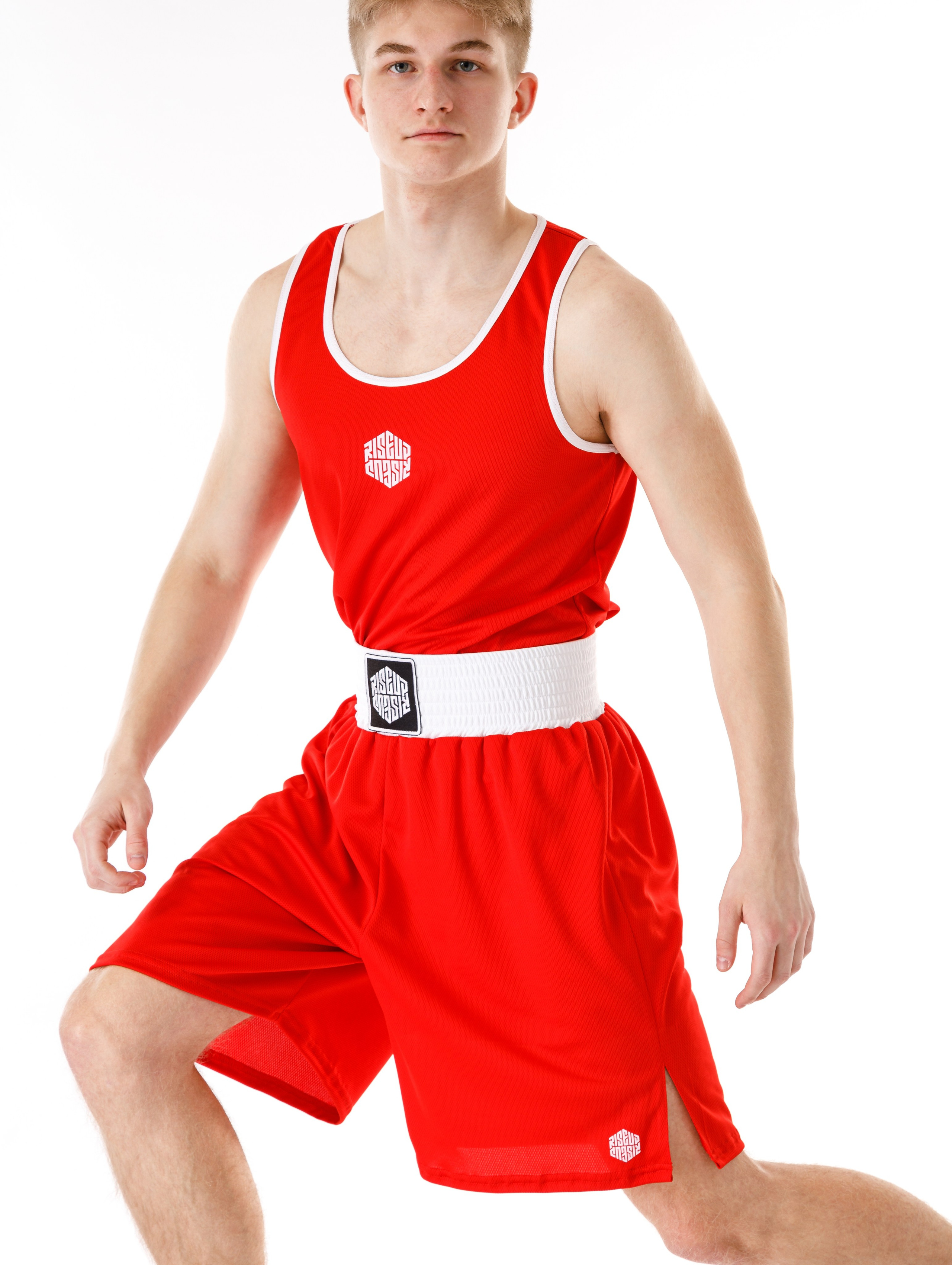 Съемка взрослой одежды на модели сайтов, маркетплейсов, WB, Ozon, Яндекс Маркет и др. Студия коммерческой съемки ХВОЯ