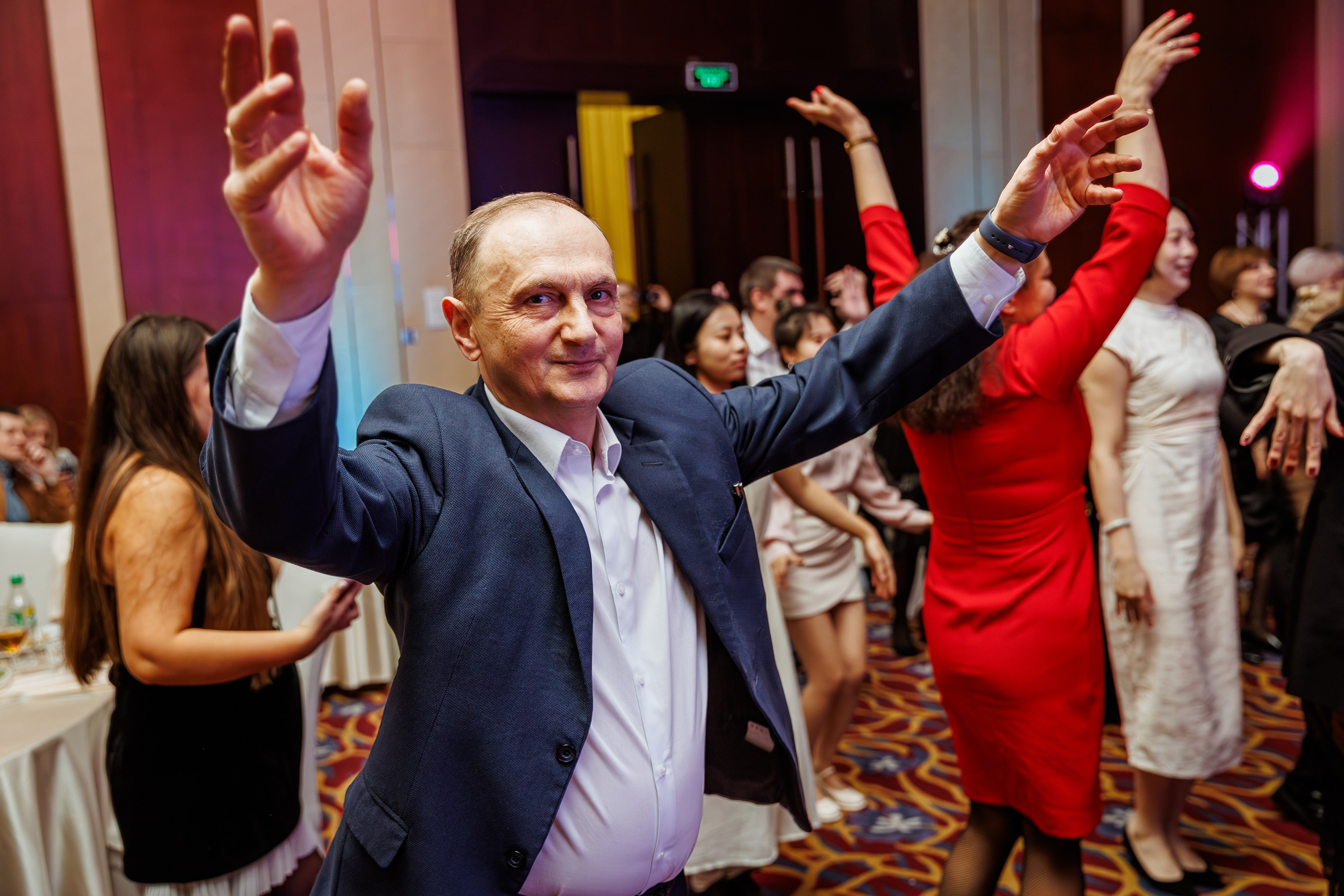 Новогодний корпоратив Отеля «Пекин». Репортажный фотограф Минск ❘ Костецкий Илья ❘ Беларусь