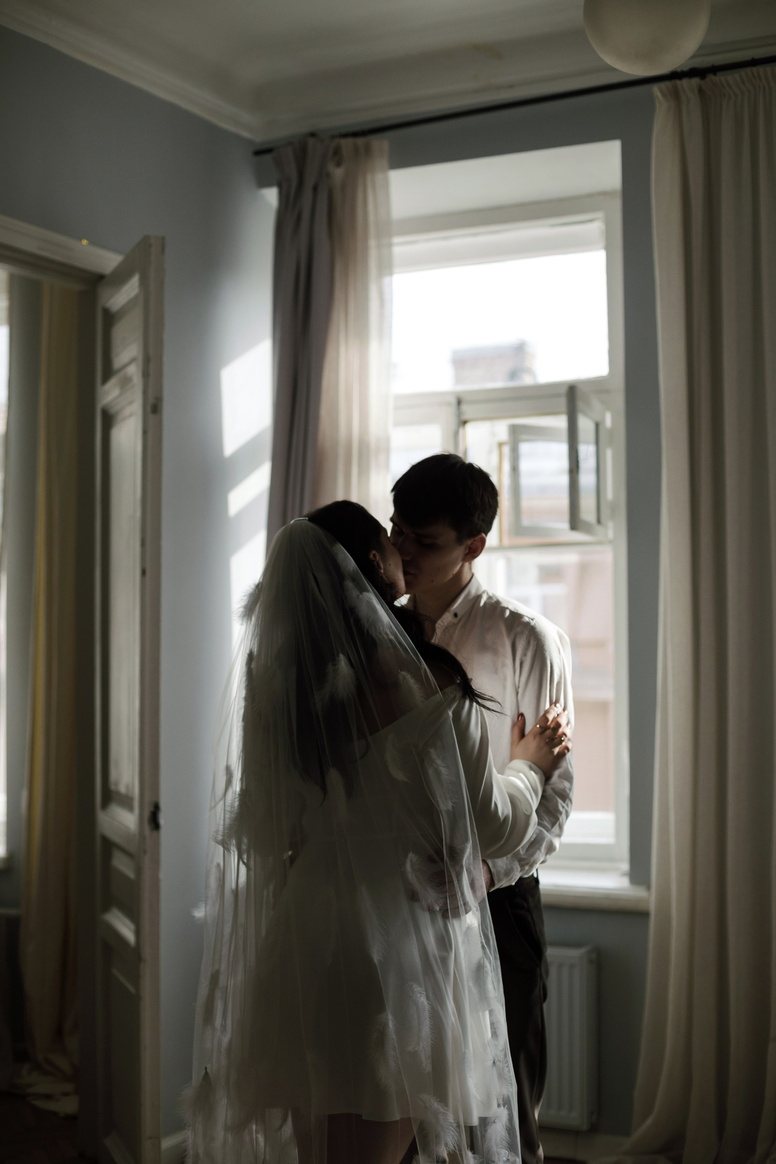 VK: Md: @lady_bulgakova Mua: @trofilyeva Org: @divine_photoproject Decor: @portfoliobrand