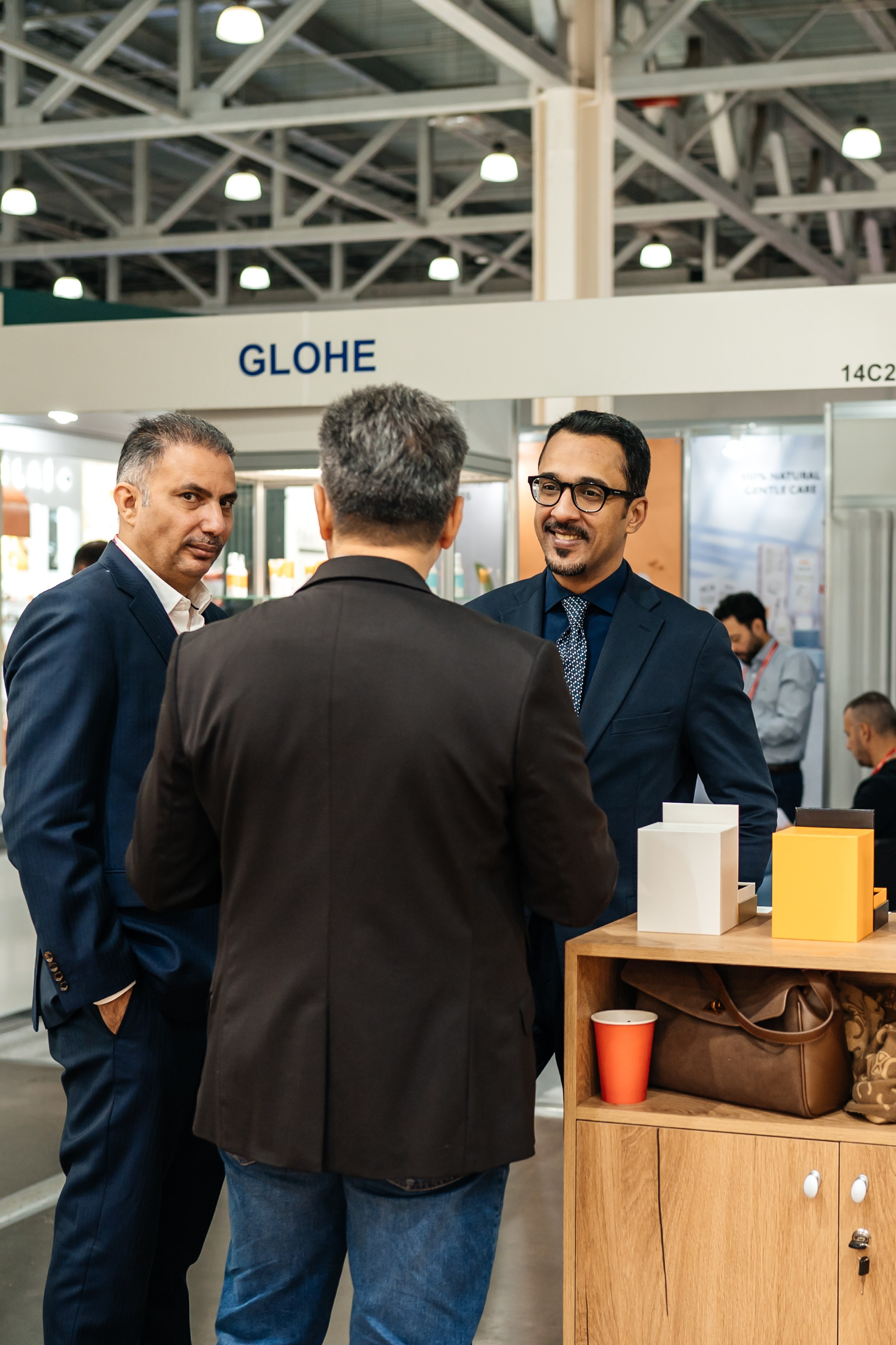 Almas parfumes Intersharm 2025. Фотограф в Москве Елена Брюханова