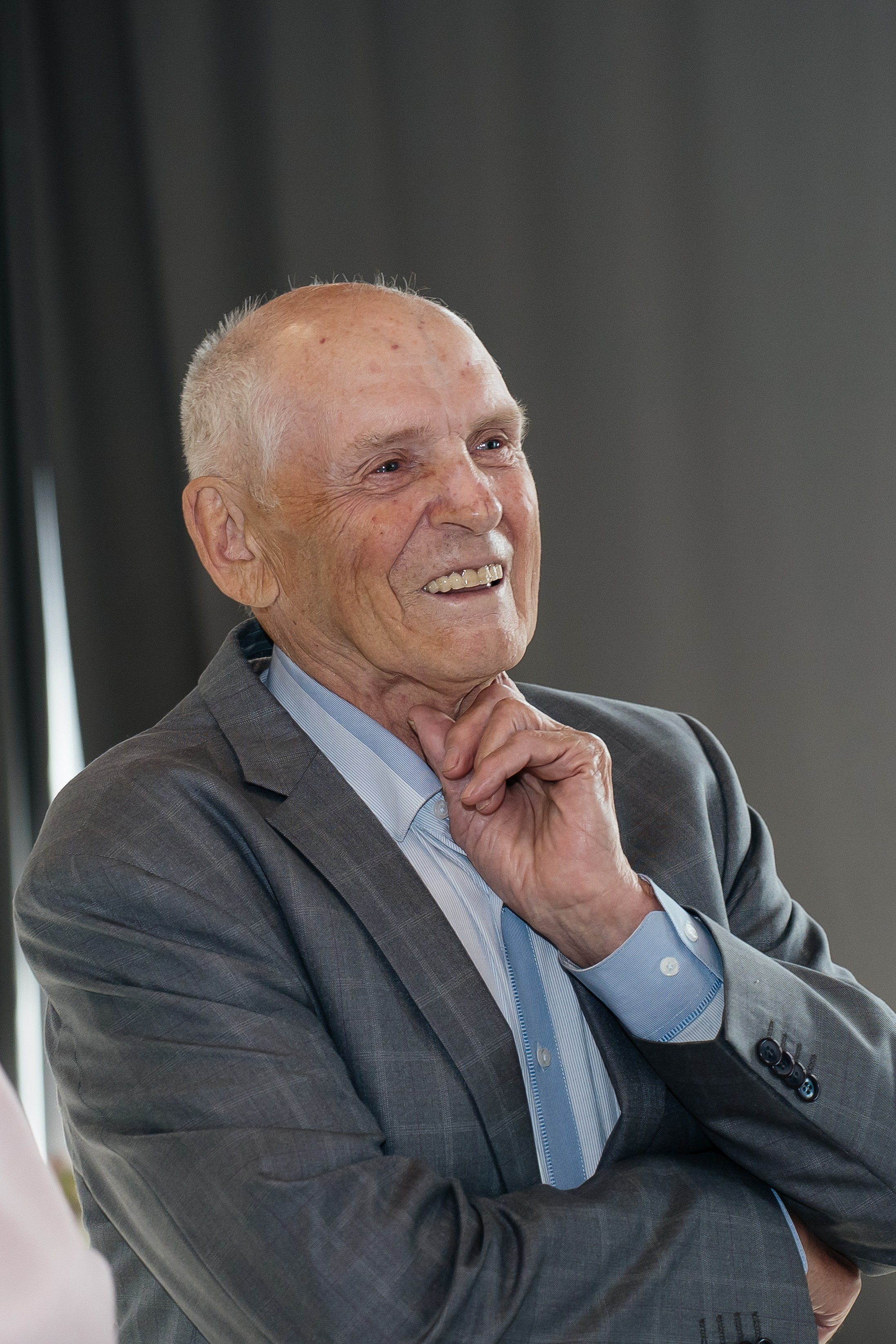 В отели. Для тех, кто не ждёт удачи, а создаёт её. Каждая фотосессия — это твой момент, твой стиль, твой успех. 📸