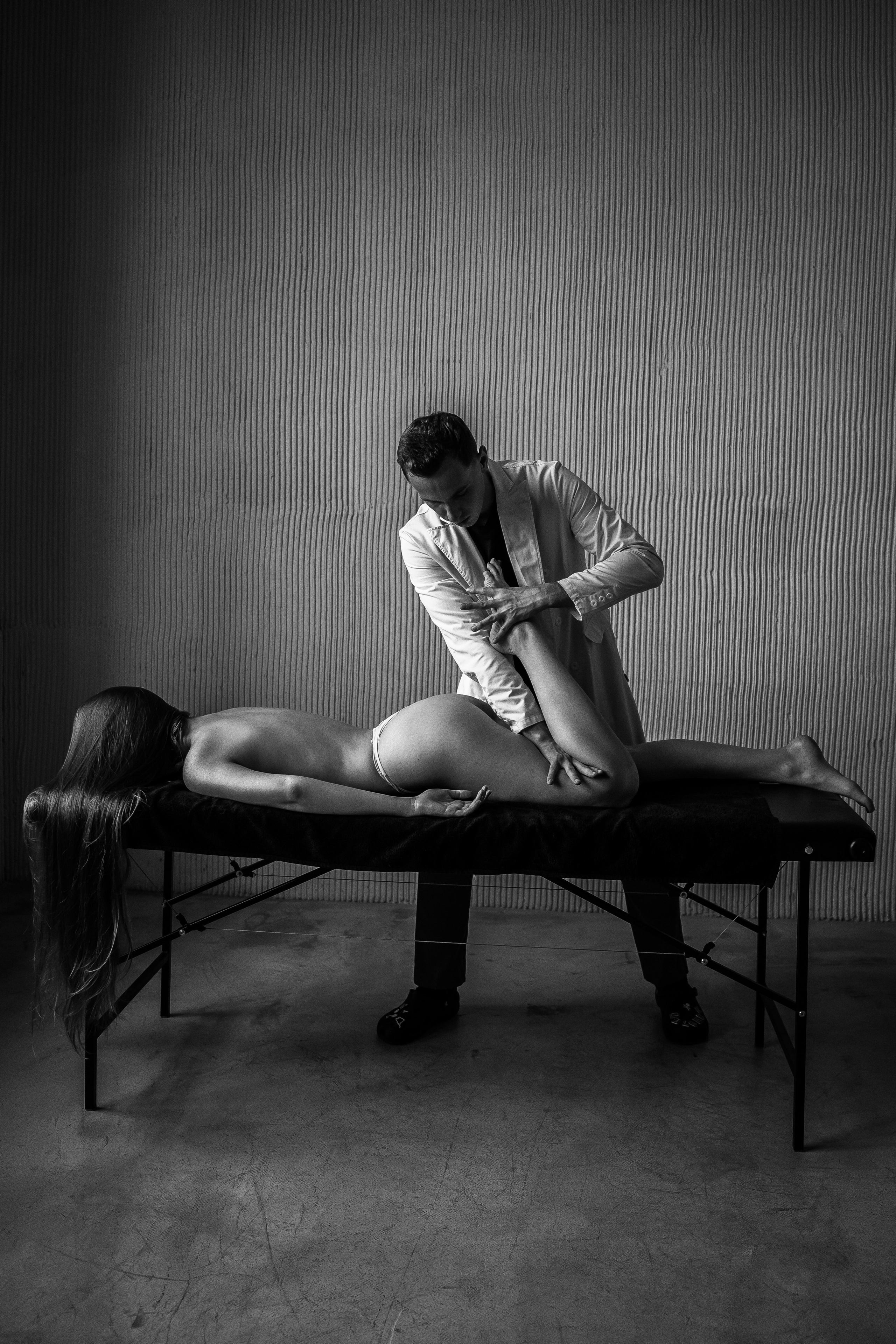 Массажный салон. Для тех, кто не ждёт удачи, а создаёт её. Каждая фотосессия — это твой момент, твой стиль, твой успех. 📸