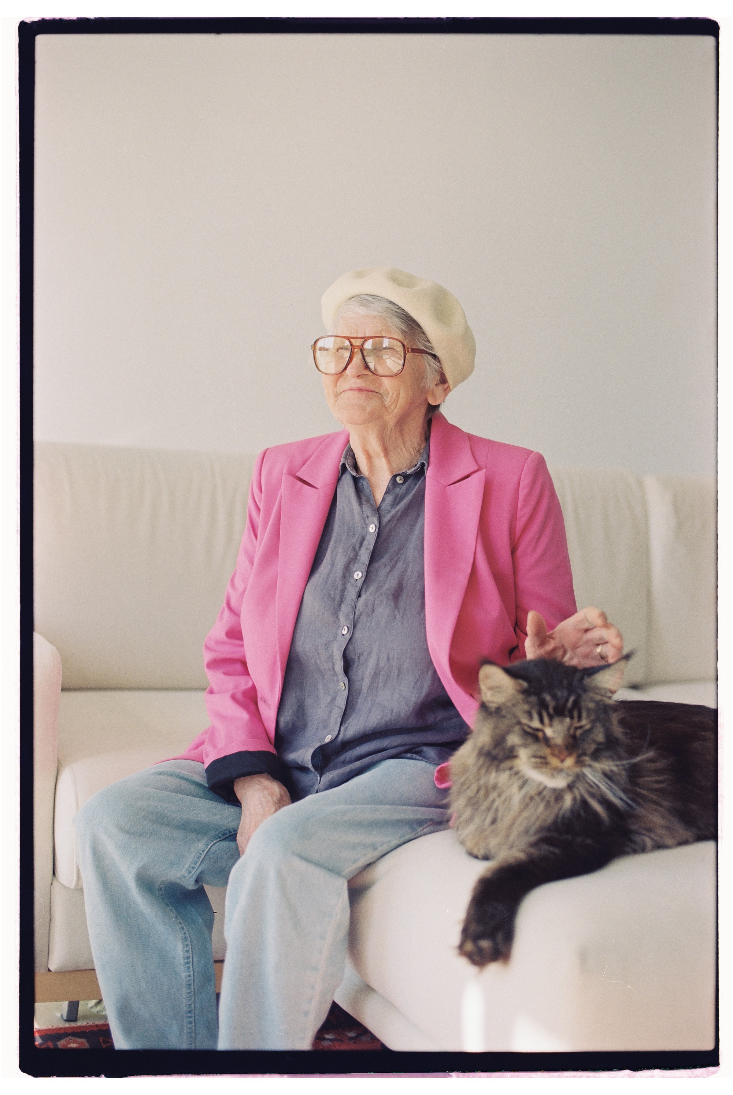 Юля и Бабушка. Свадебный и фэшн фотограф в Москве и Санкт-Петербурге