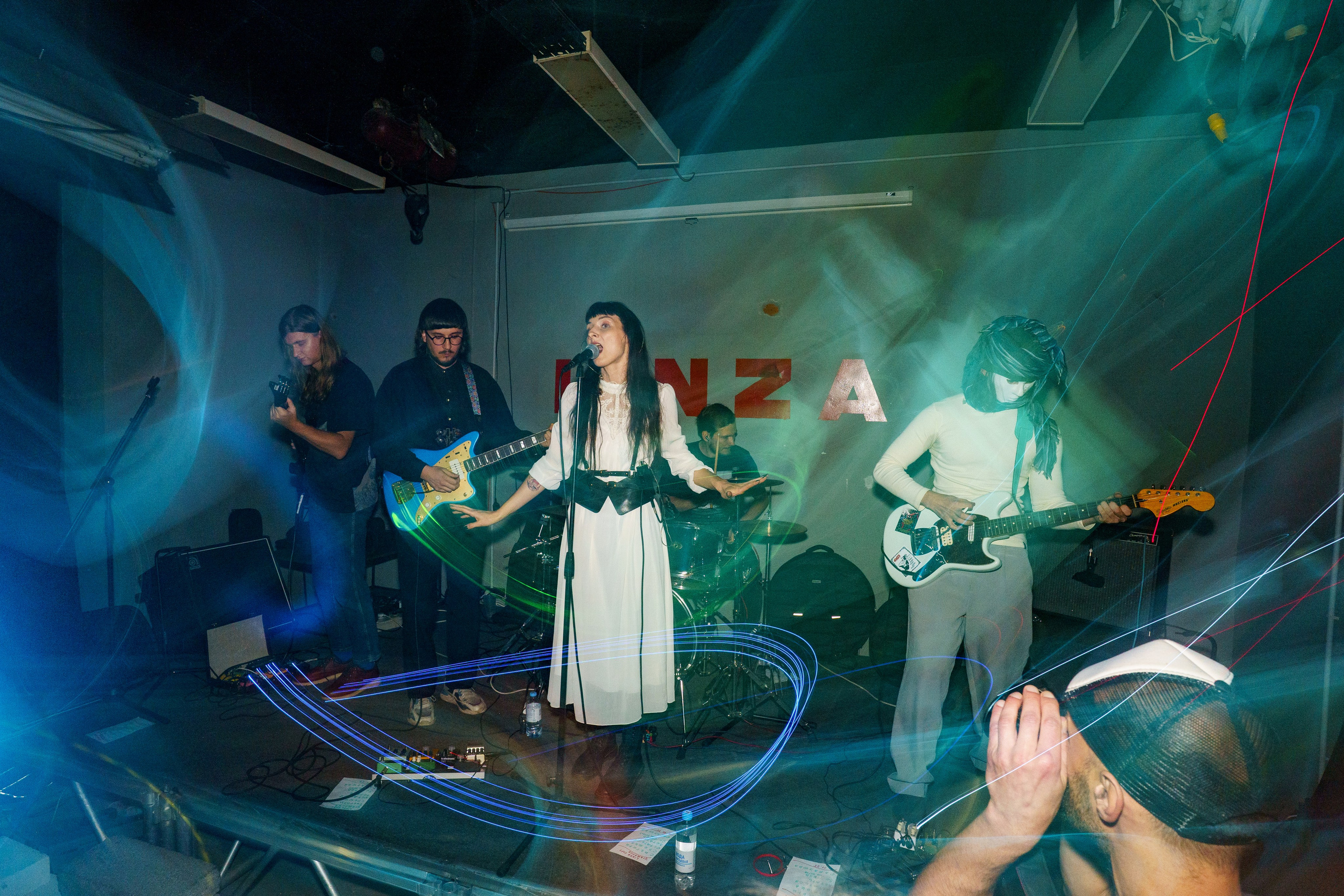 Falltime Gig. Концертный и репортажный фотограф в Санкт-Петербурге Слава Пахомов